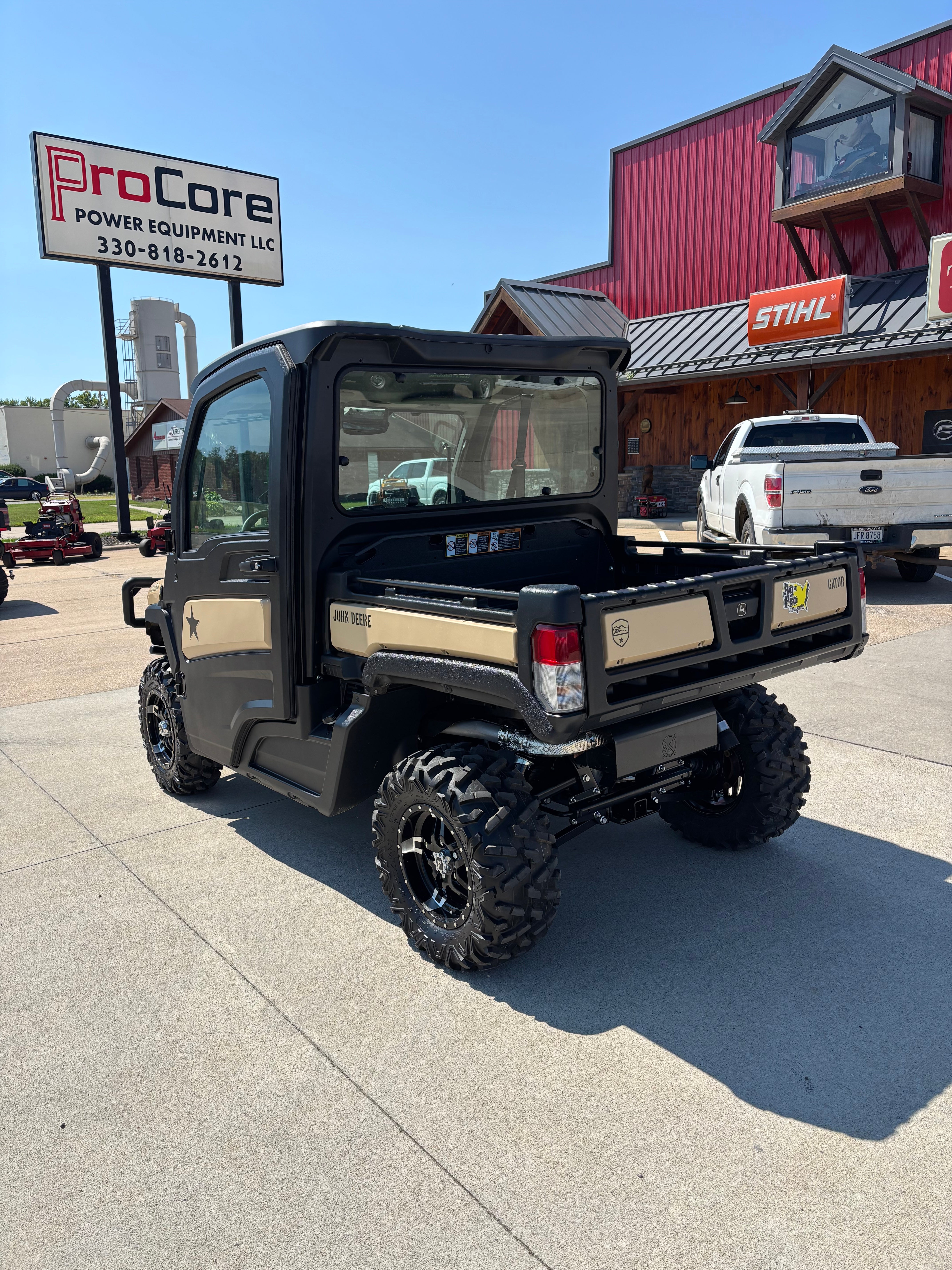 Used 2022 John Deere Gator XUV835M Side By Side