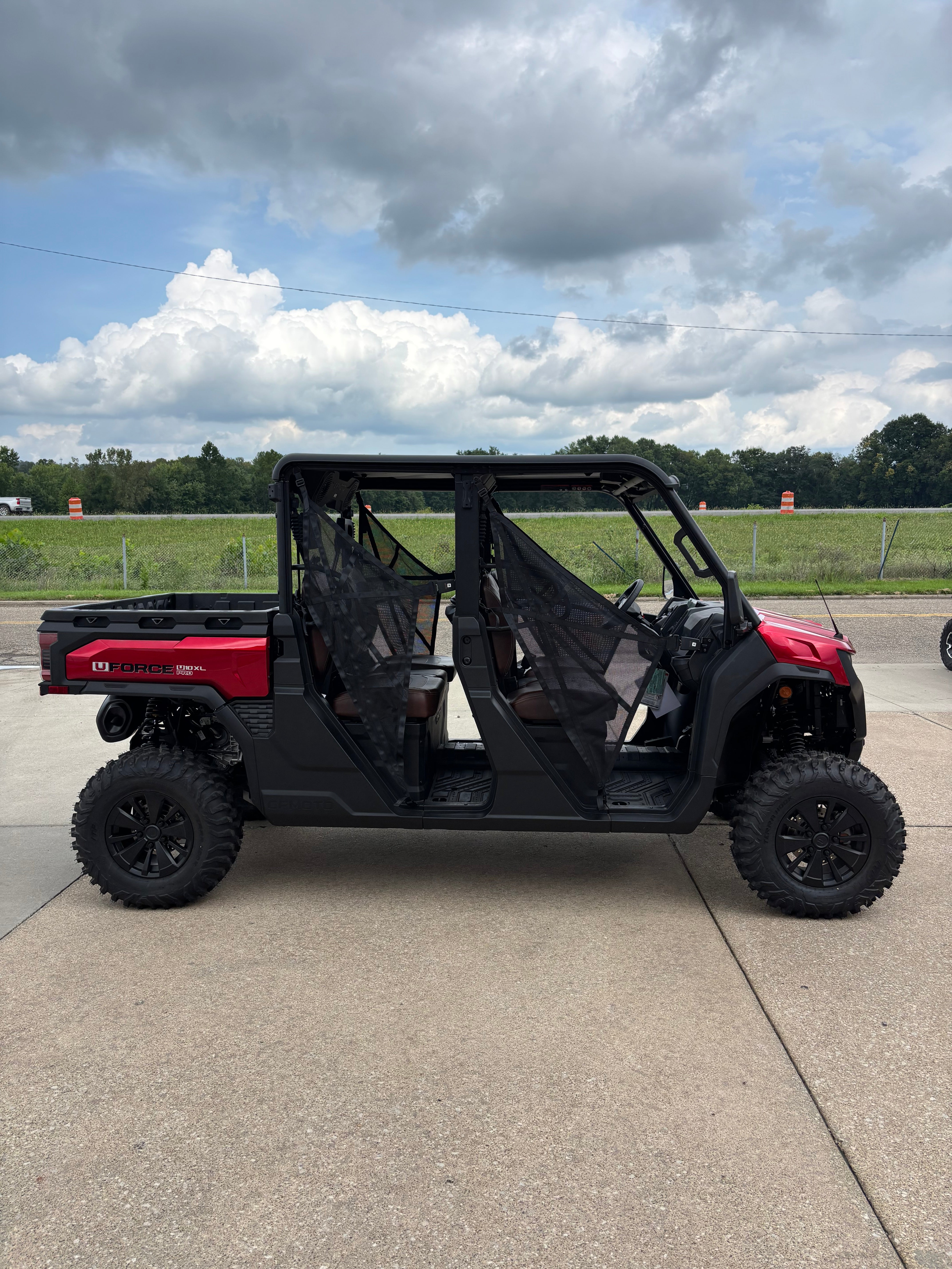 2026 Cfmoto Uforce U10 Pro Crew Cab Side by Side Red
