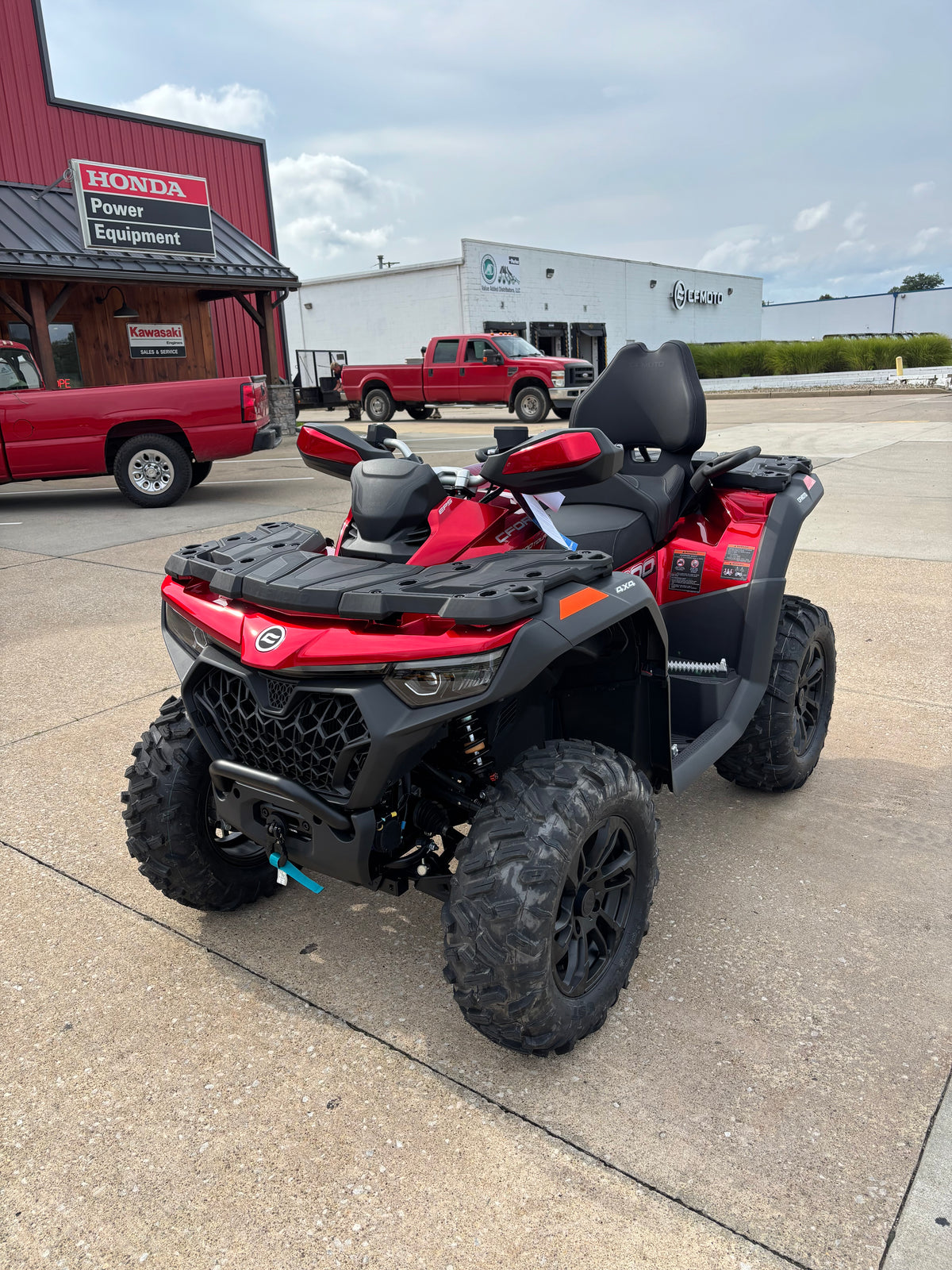 2027 CFMoto CFORCE 1000 Touring Bordeaux Red