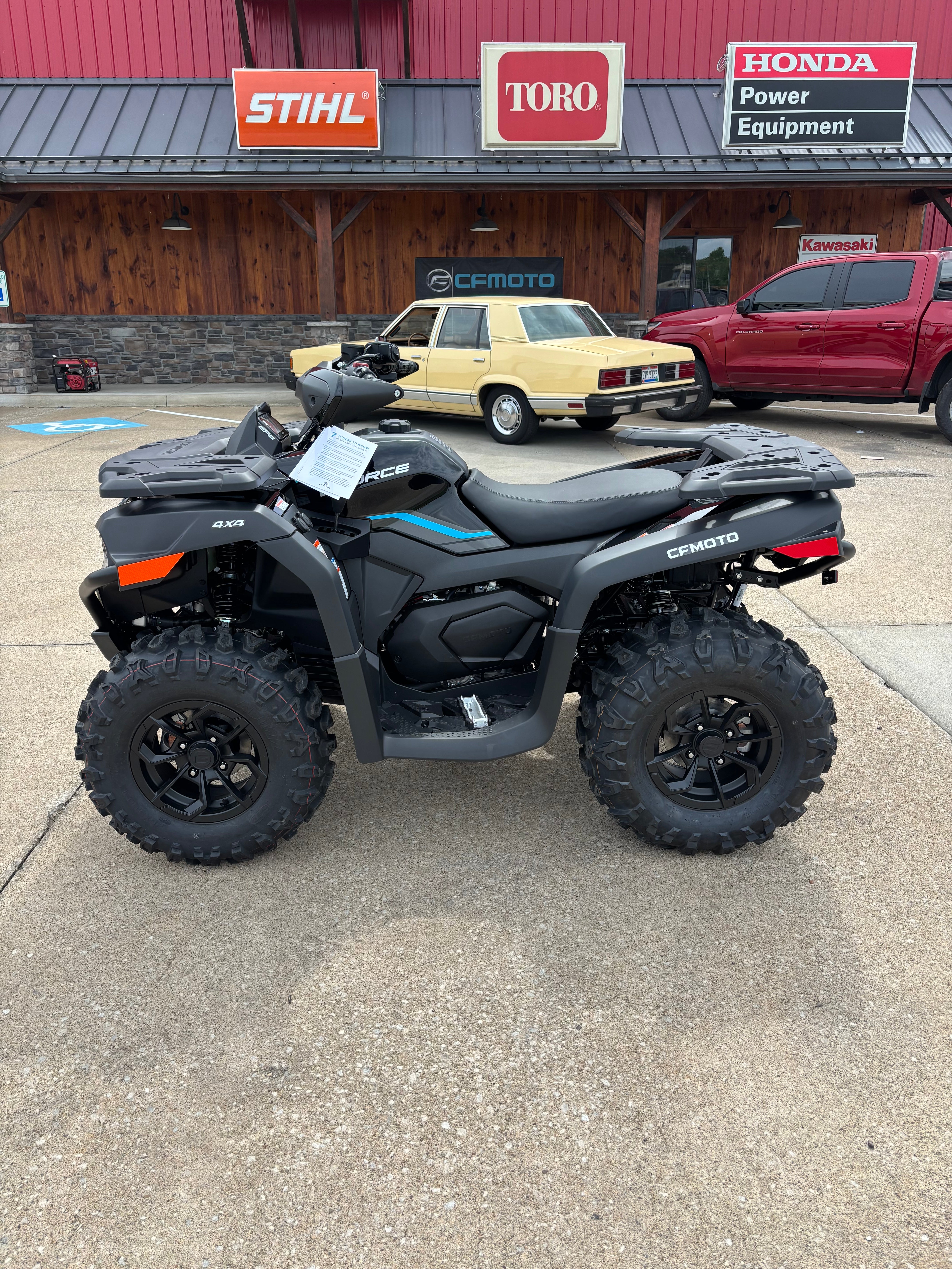 2026 Cfmoto Cforce 600 Black