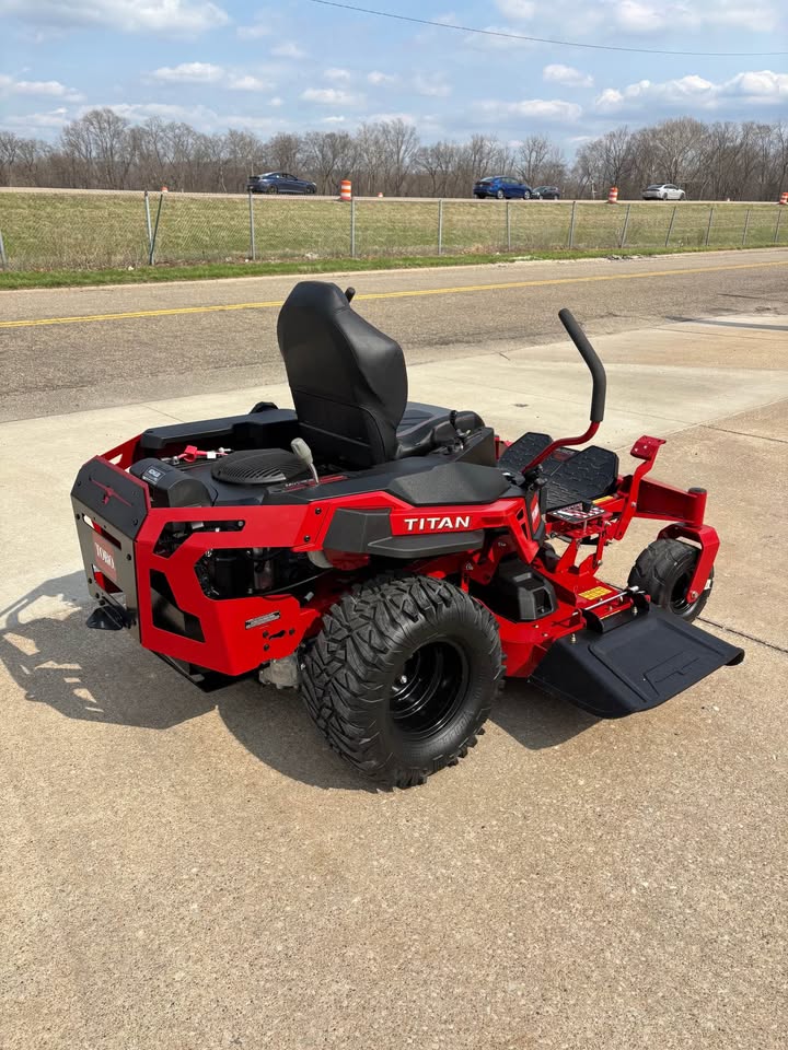 Toro Titan 54'' Zero Turn Mower With Myride Suspension