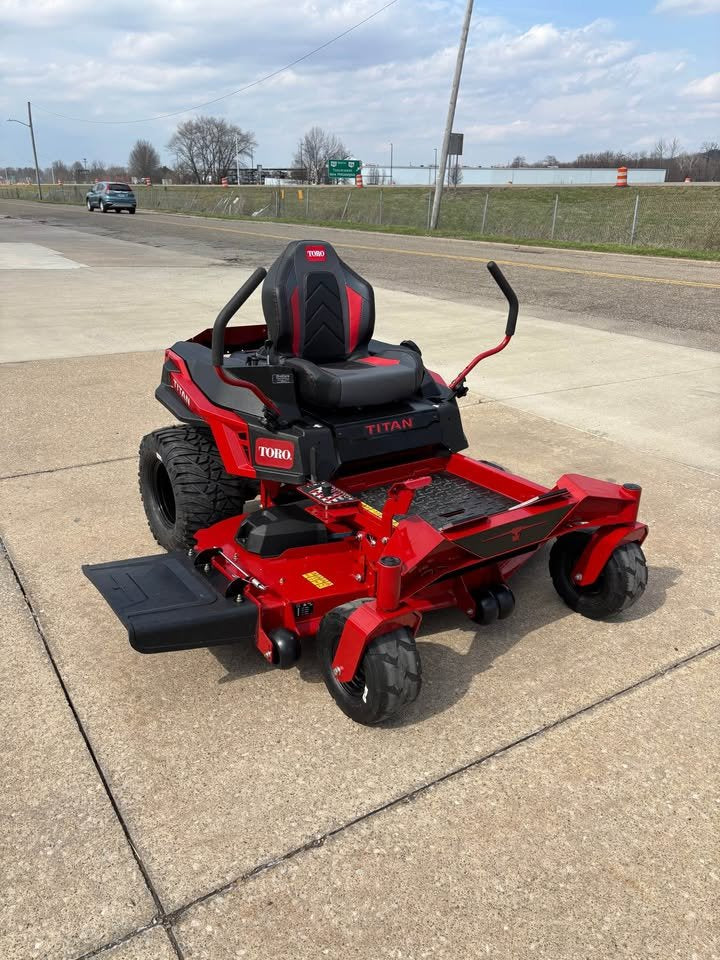 Toro Titan 60'' Zero Turn Mower Kawasaki