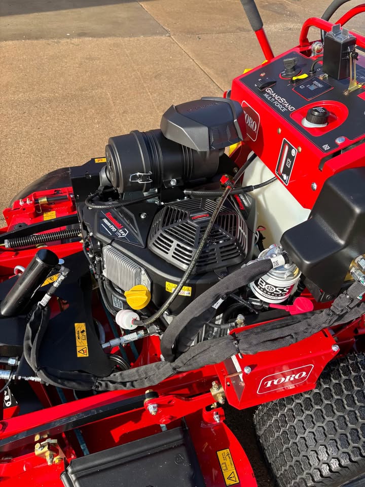 Toro Grandstand Multiforce 60'' Kawasaki EVO 34.5HP