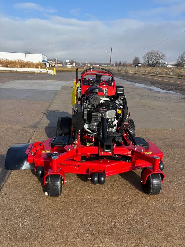 Toro Grandstand Multiforce 60'' Kawasaki EVO 34.5HP