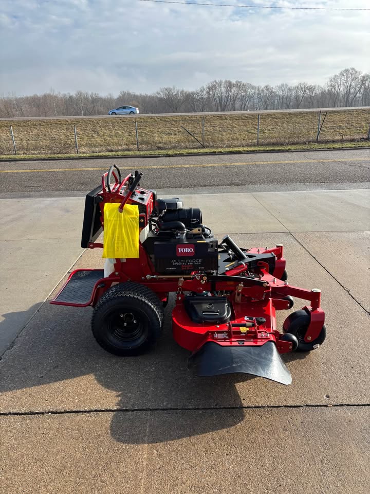 Toro Grandstand Multiforce 60'' Kawasaki EVO 34.5HP