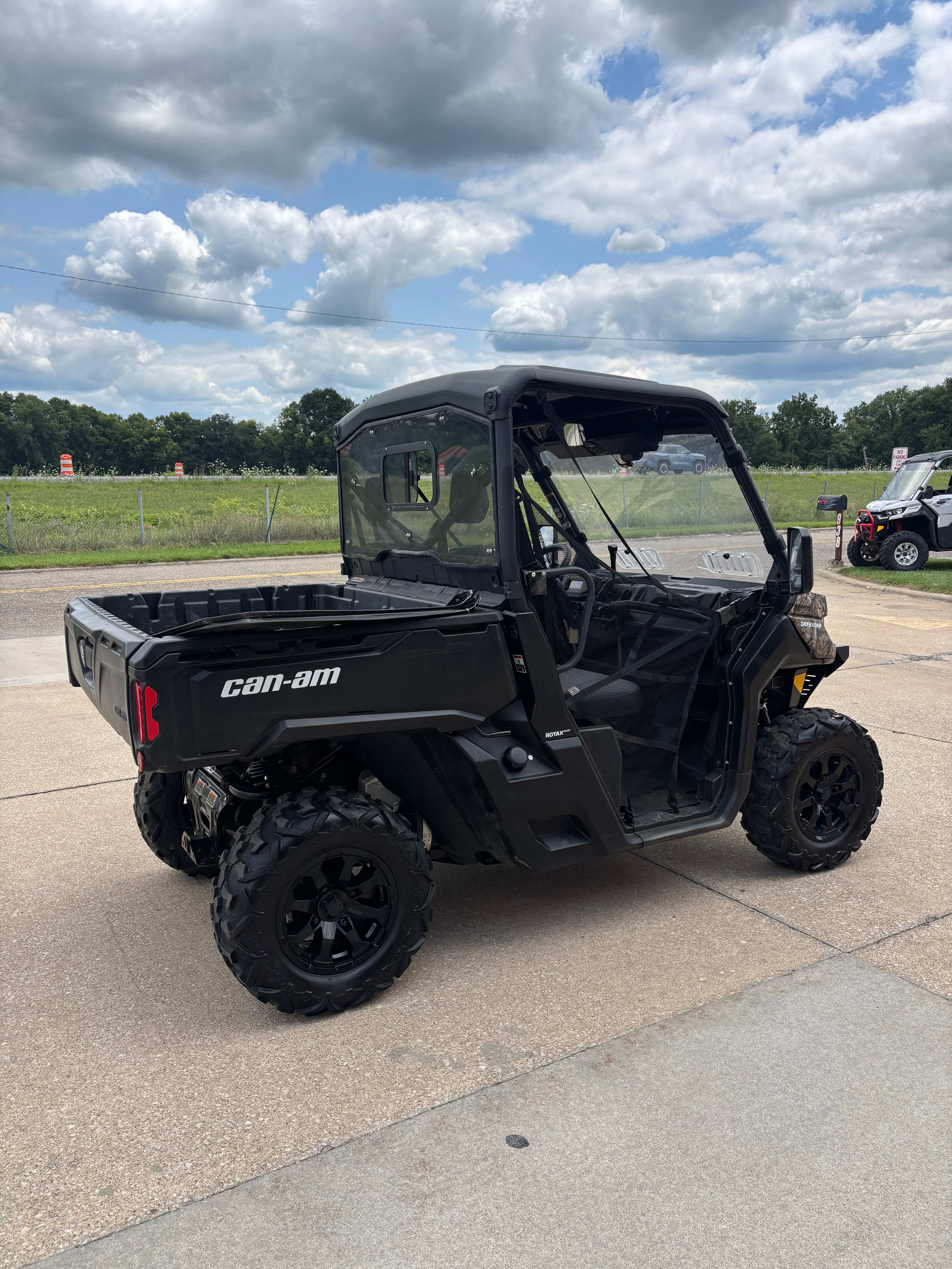 Used 2023 Can Am Defender HD 9 With Cab and Heat