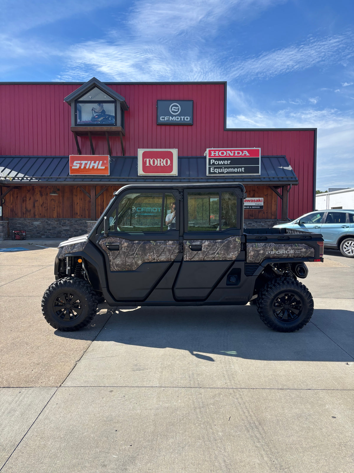 2027 CFMOTO UFORCE U10 XL Pro Highland Kanati Camo - view 2