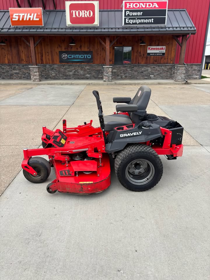 Used Gravely ZTHD 60'' Zero Turn Mower