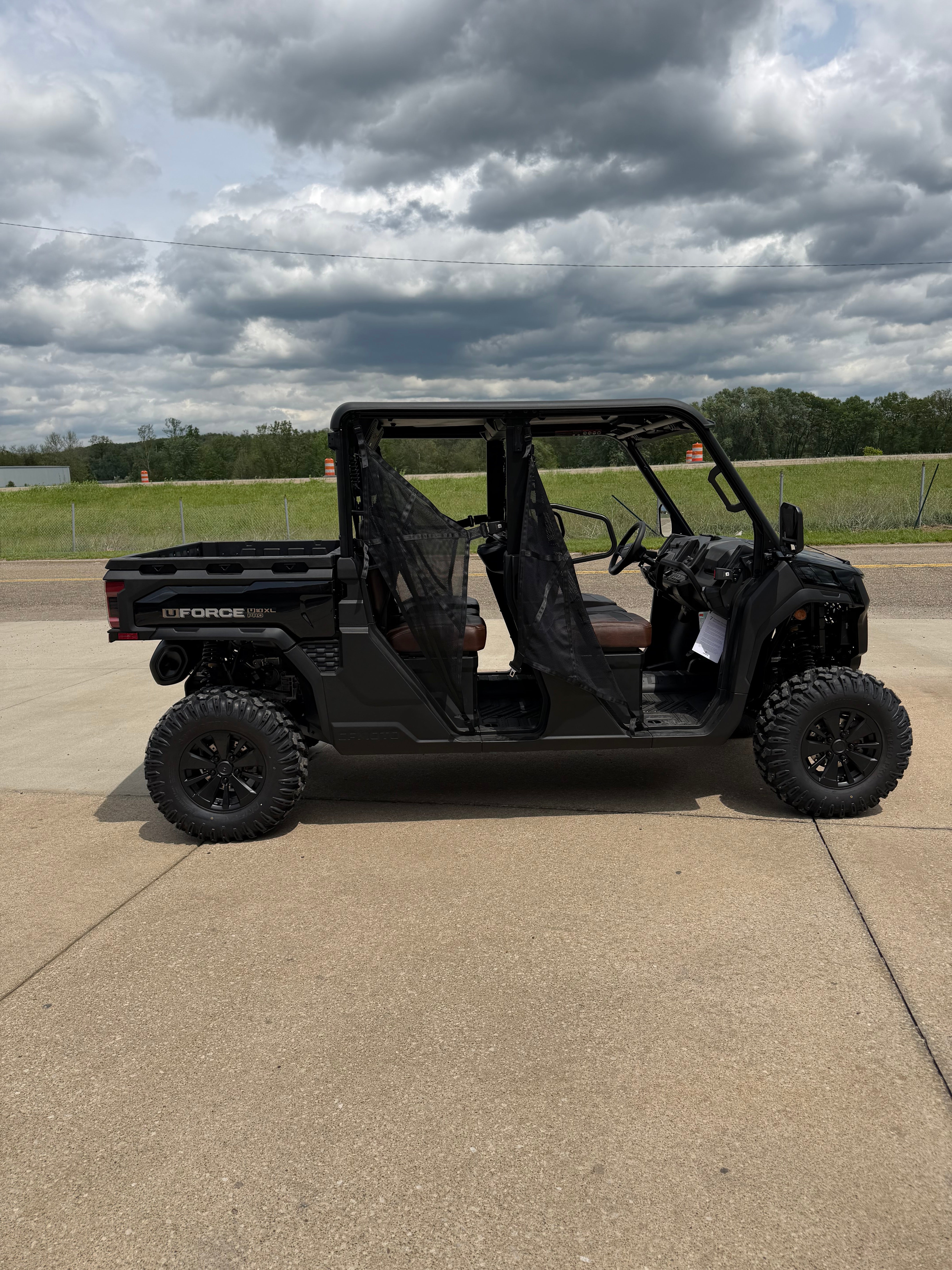 2026 Cfmoto Uforce U10 Pro Crew Cab Black
