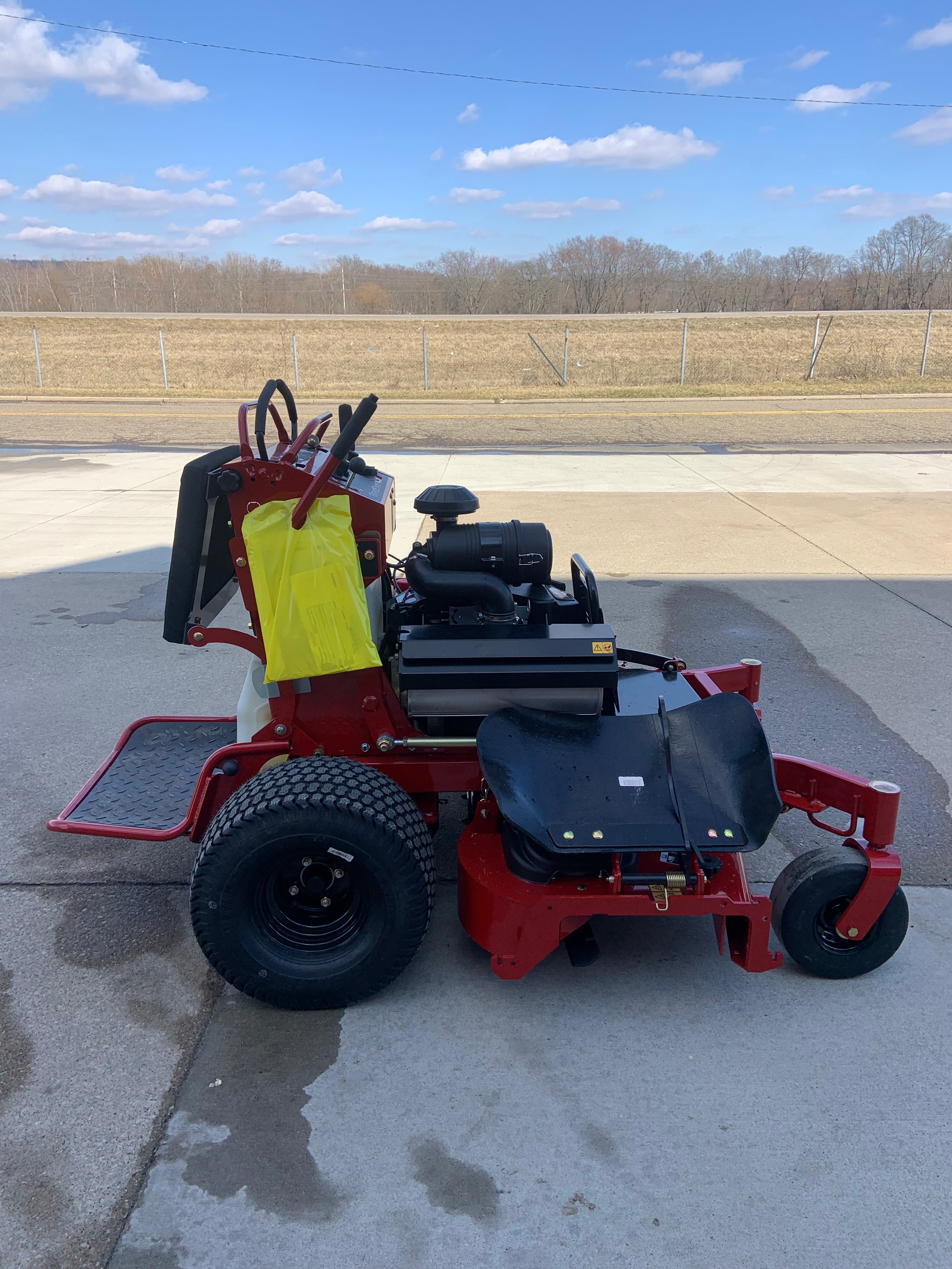 Toro Grandstand 52'' Stand On Mower 35HP Kawasaki