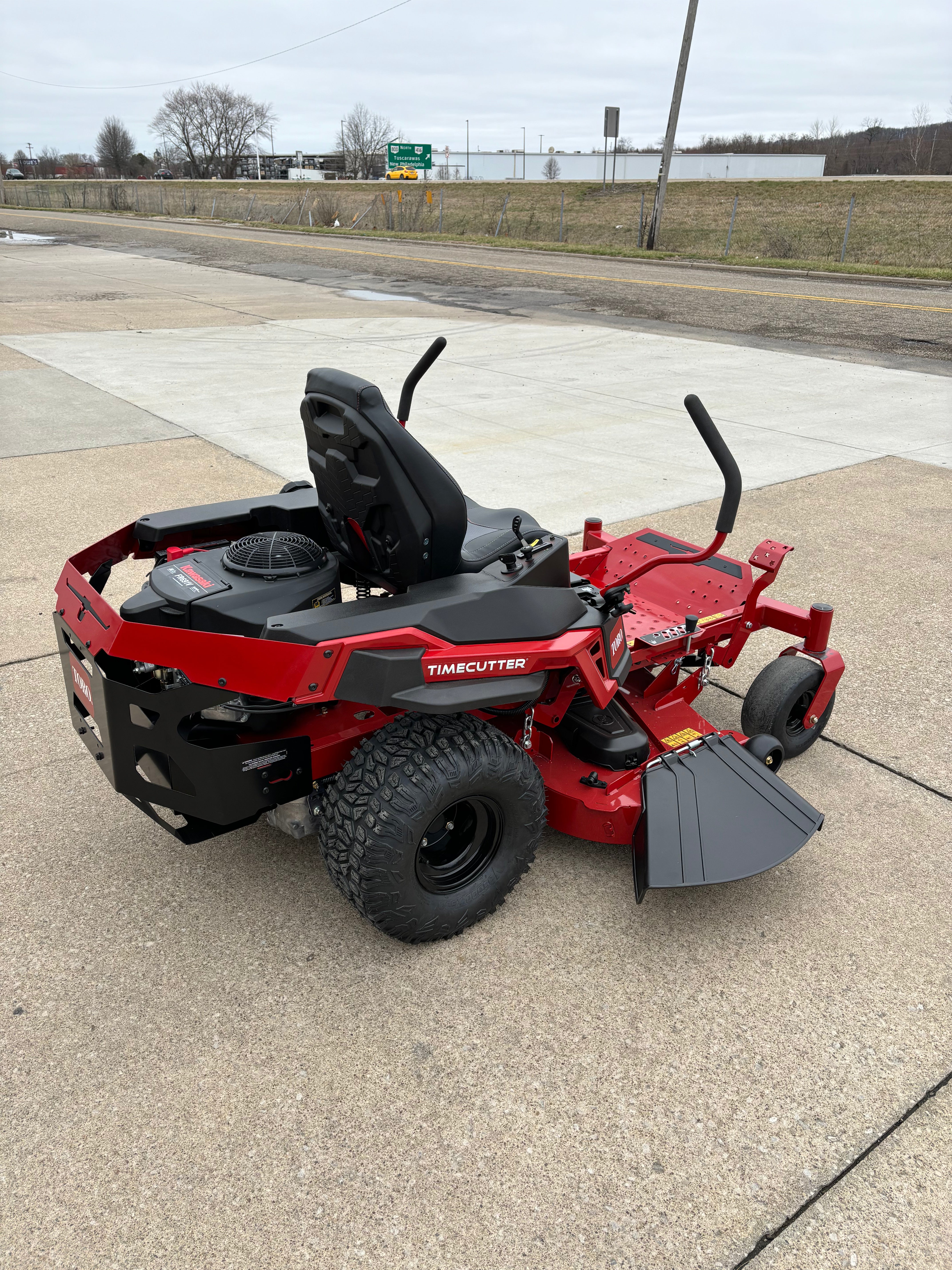 Toro TimeCutter 54" Zero Turn Mower 23 HP Kawasaki 77504 - view 5