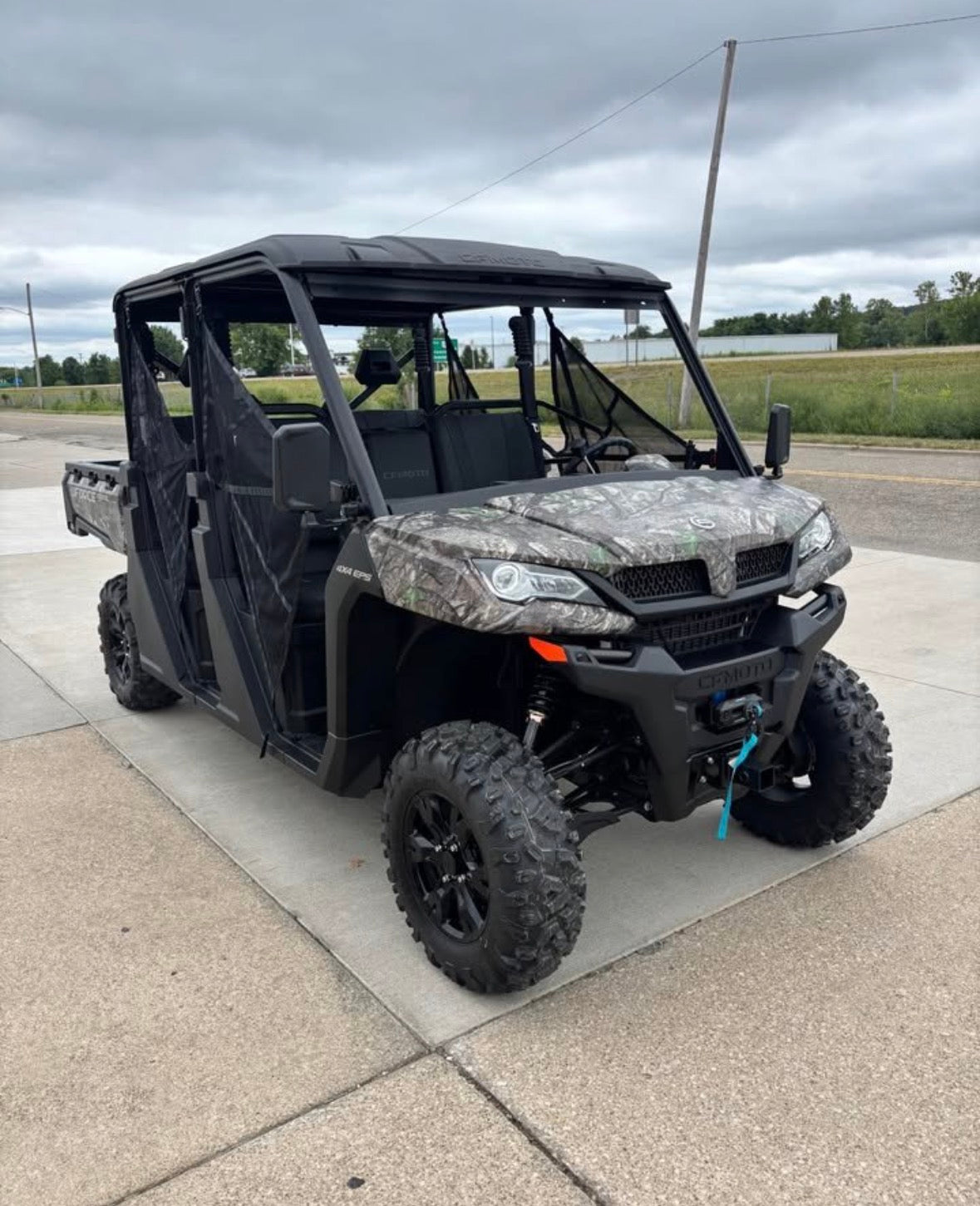 2025 Cfmoto Uforce 1000 Crew Cab Side By Side