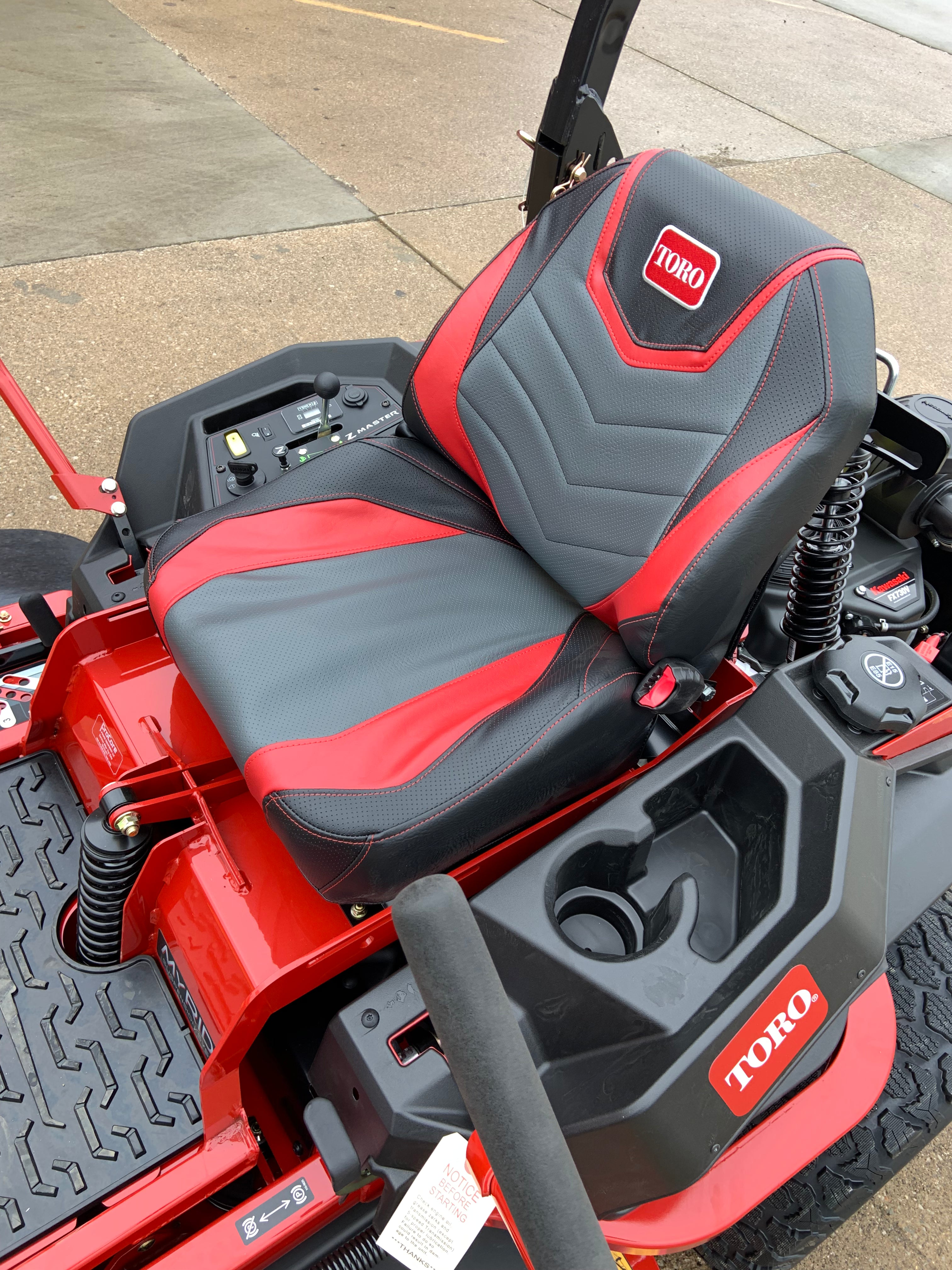 2000 Series MyRIDE® HDX 60 in. 23.5 hp 726cc Kawasaki Engine