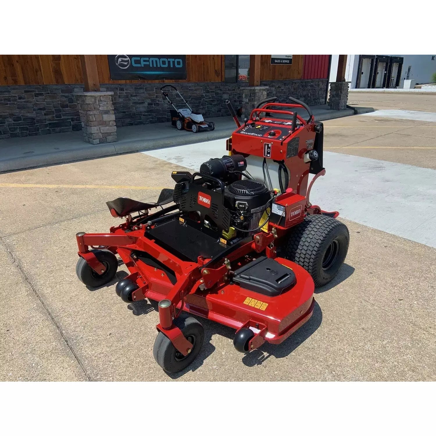 Toro GrandStand 60" Kohler 25 HP EFI
