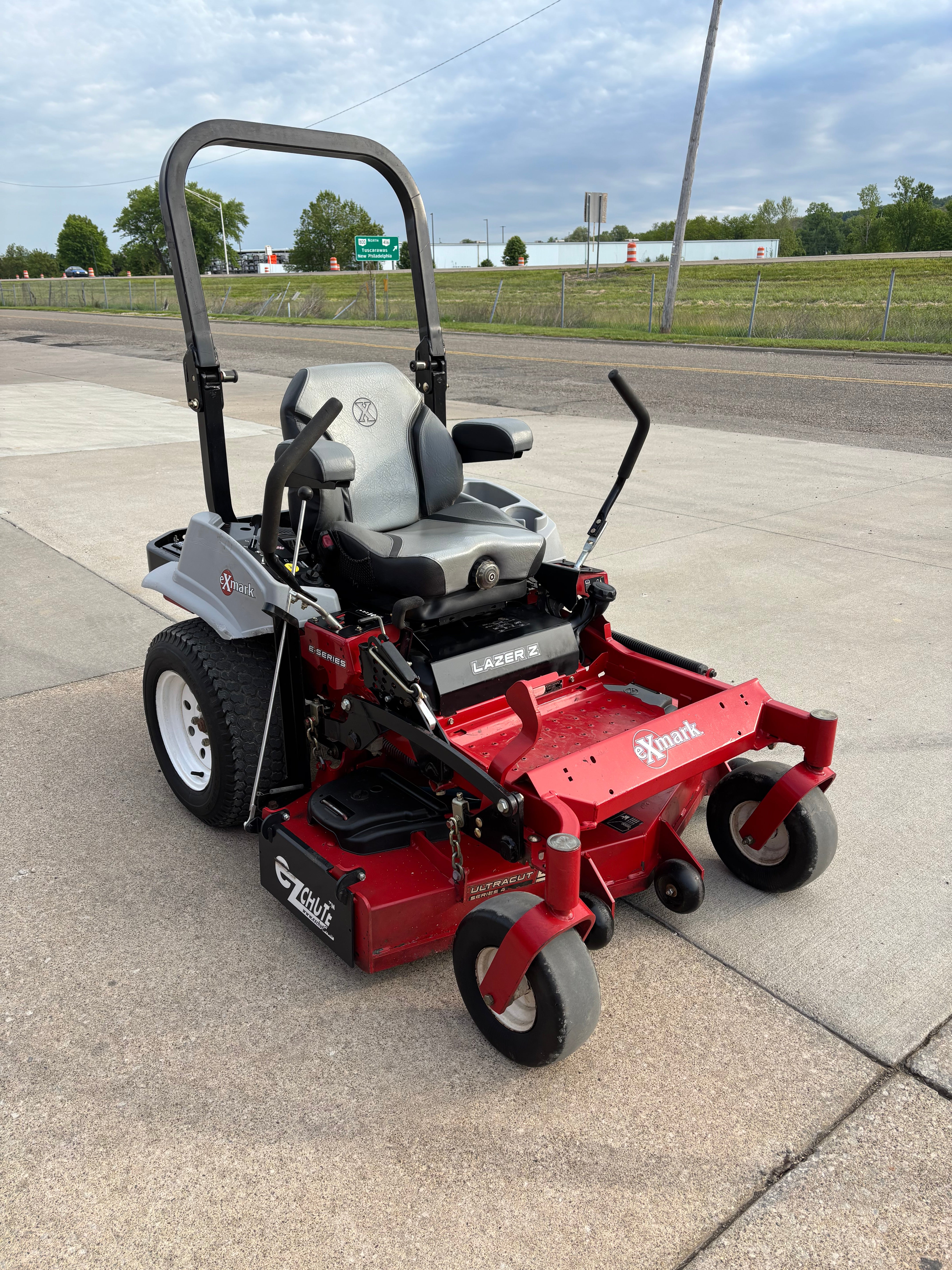Used Exmark Lazer Z E Series Commercial Zero Turn Mower