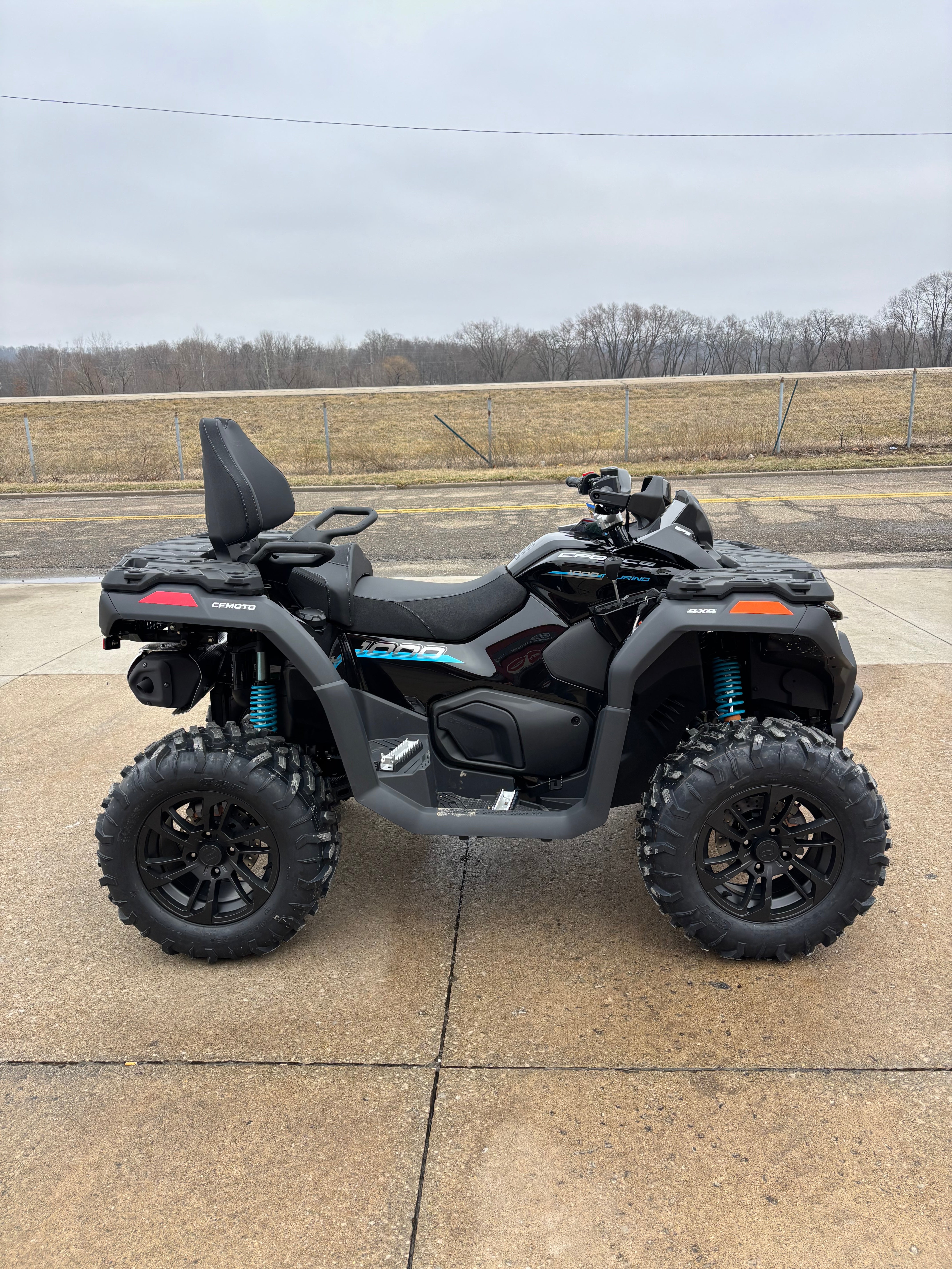 2026 Cfmoto Cforce 1000 Touring Black