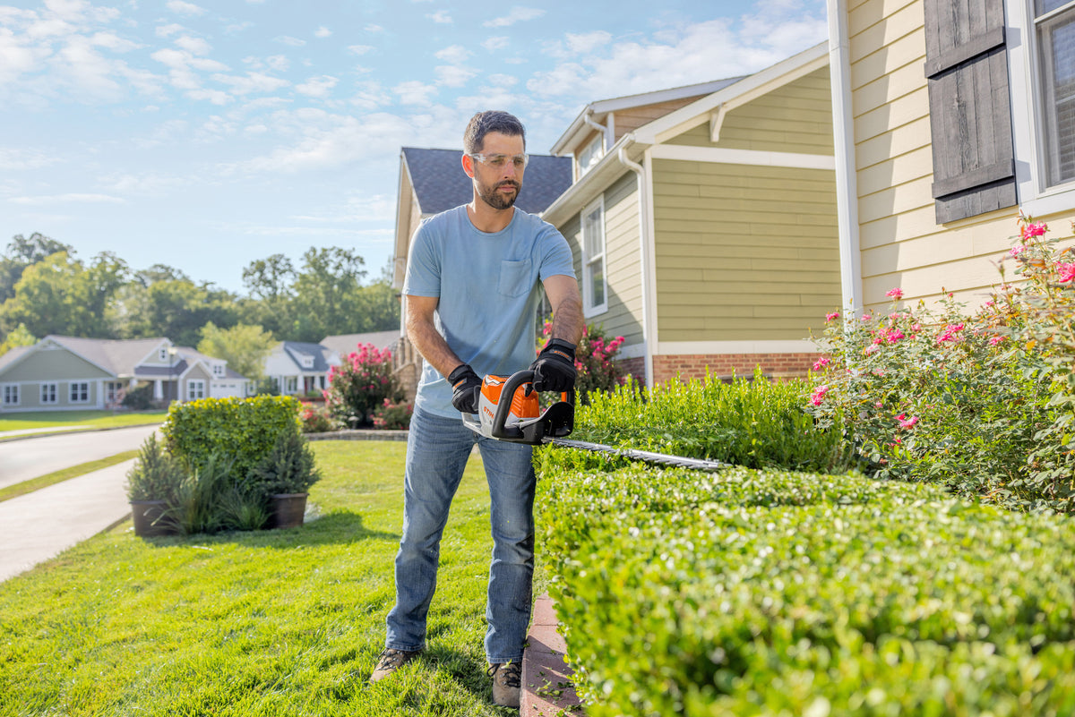 STIHL HSA 50 hedge trimmer detail