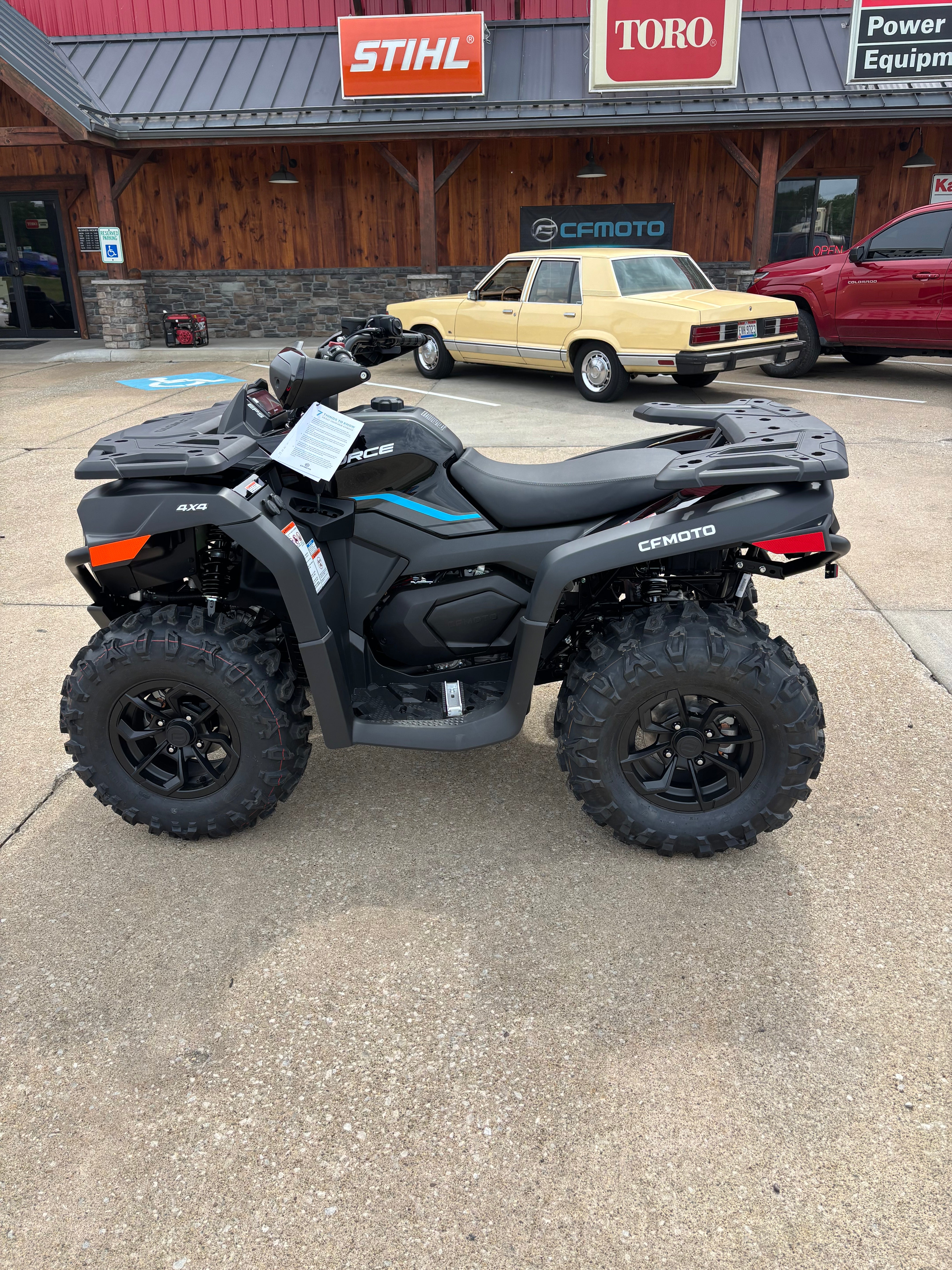 2026 Cfmoto Cforce 600 Black