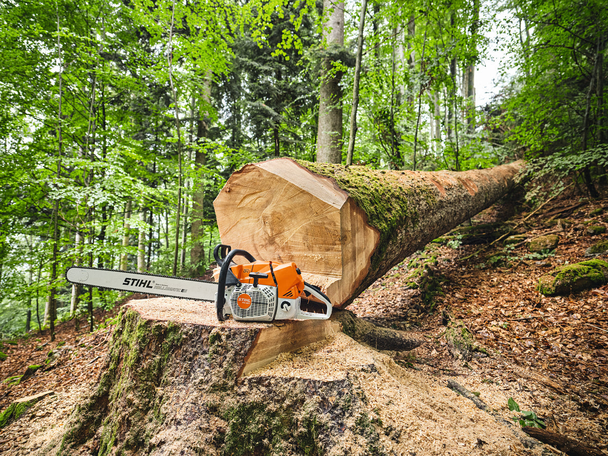 STIHL MS 881 Magnum chainsaw side view
