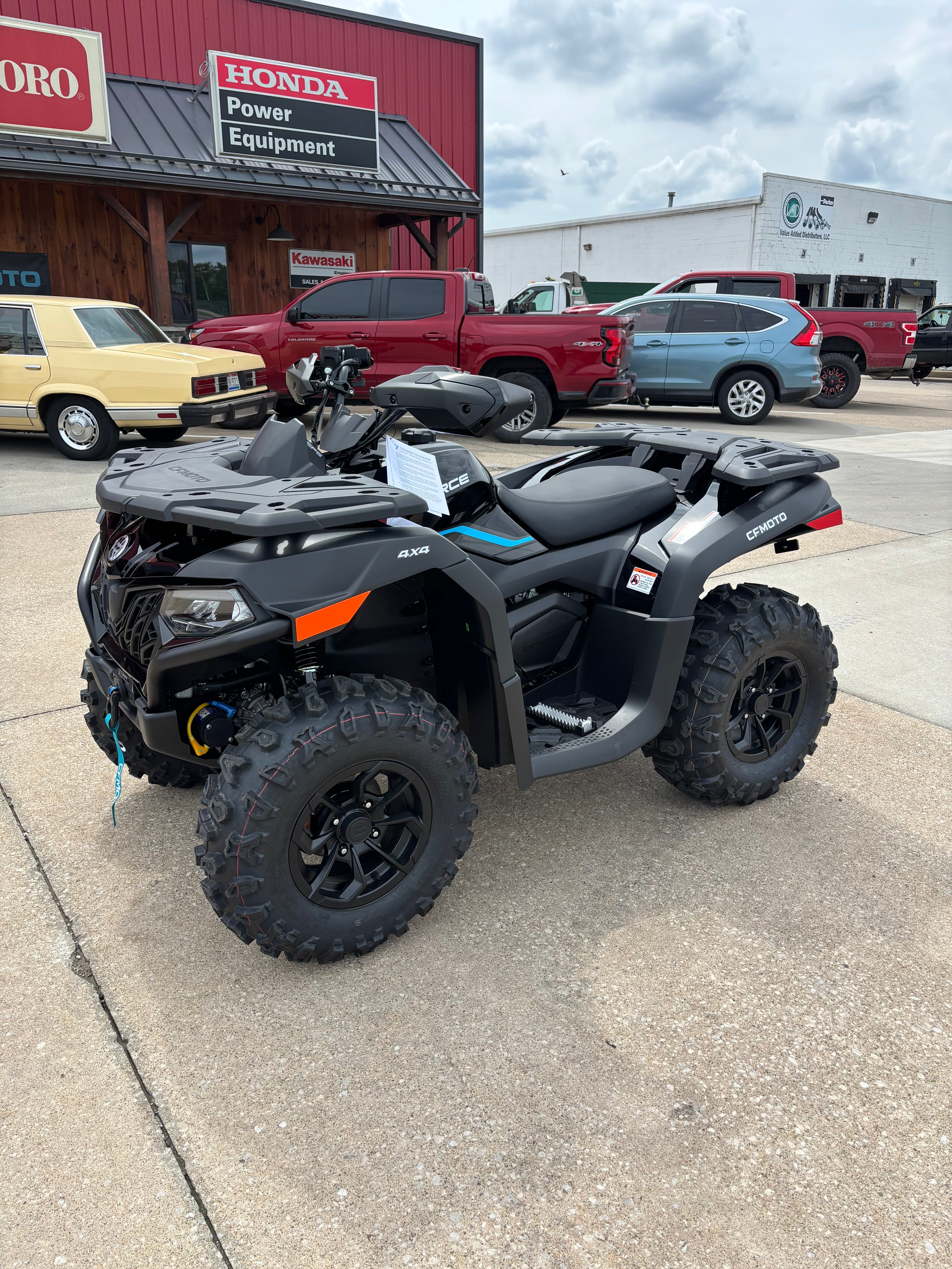 2026 Cfmoto Cforce 600 Black