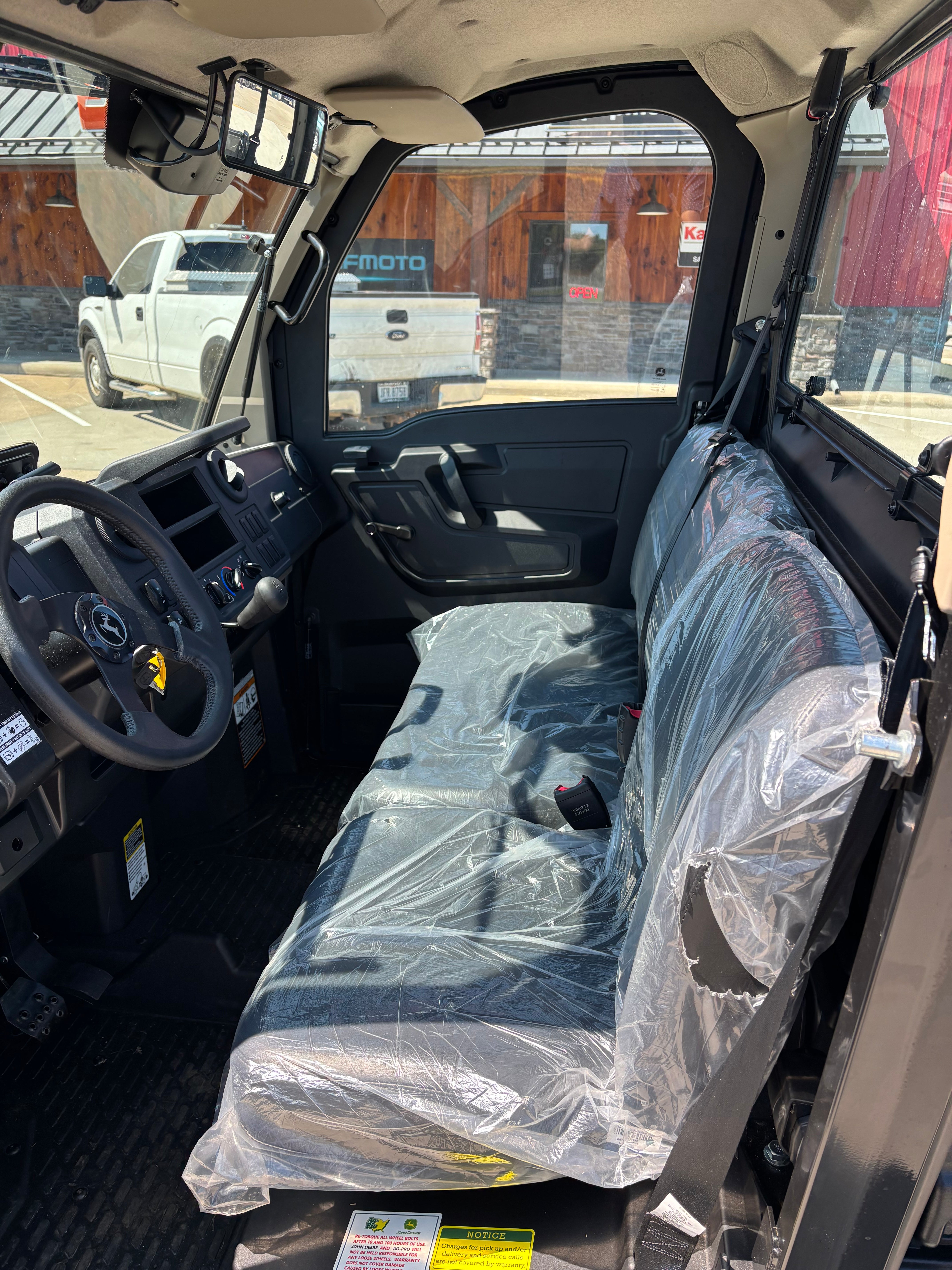 Used 2022 John Deere Gator XUV835M Side By Side