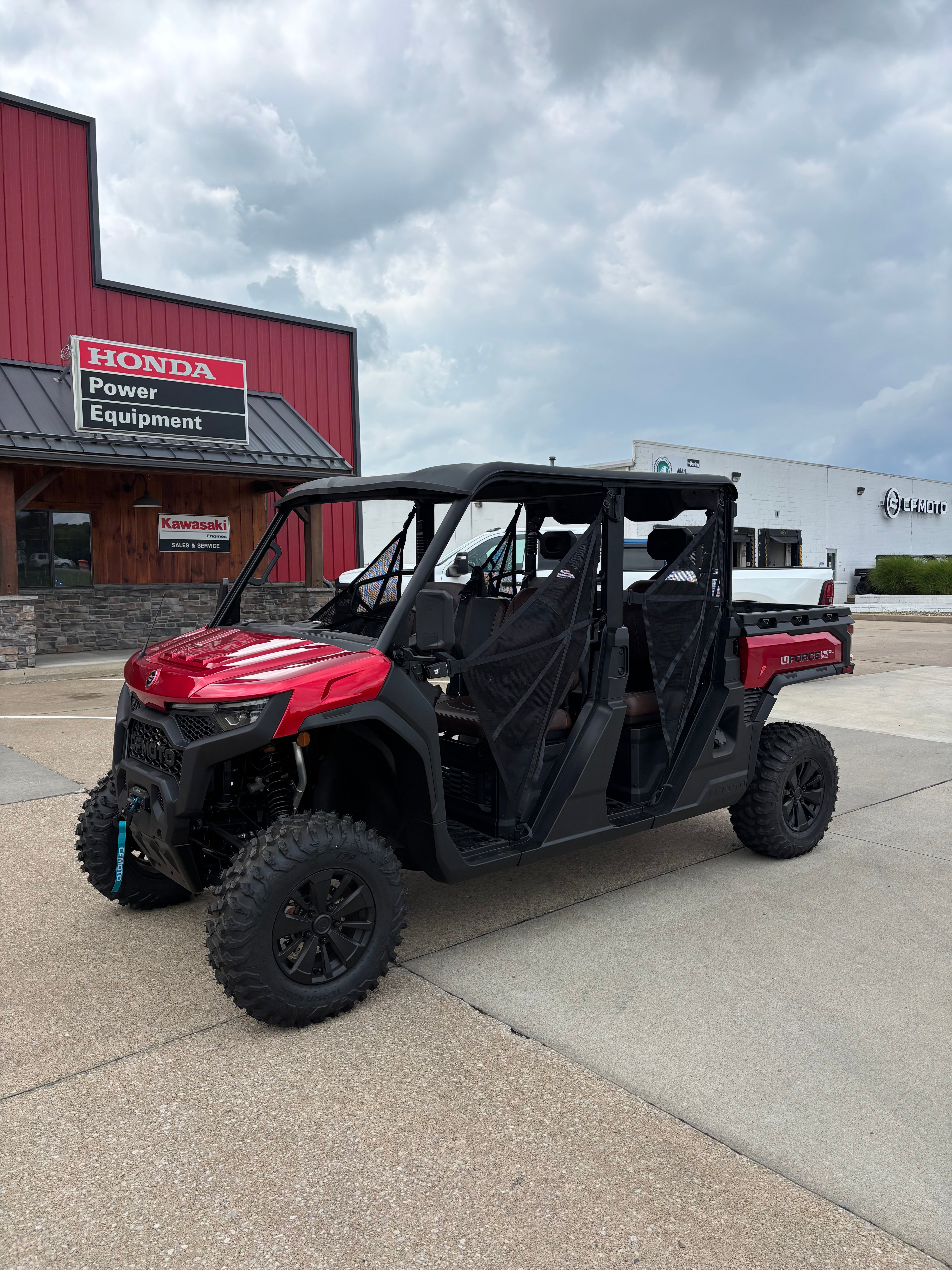 2026 Cfmoto Uforce U10 Pro Crew Cab Side by Side Red