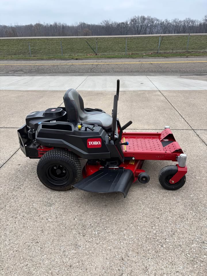 Used Toro Timecutter 42'' Zero Turn Mower