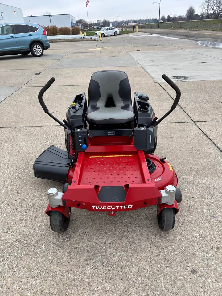 Used Toro Timecutter 42'' Zero Turn Mower