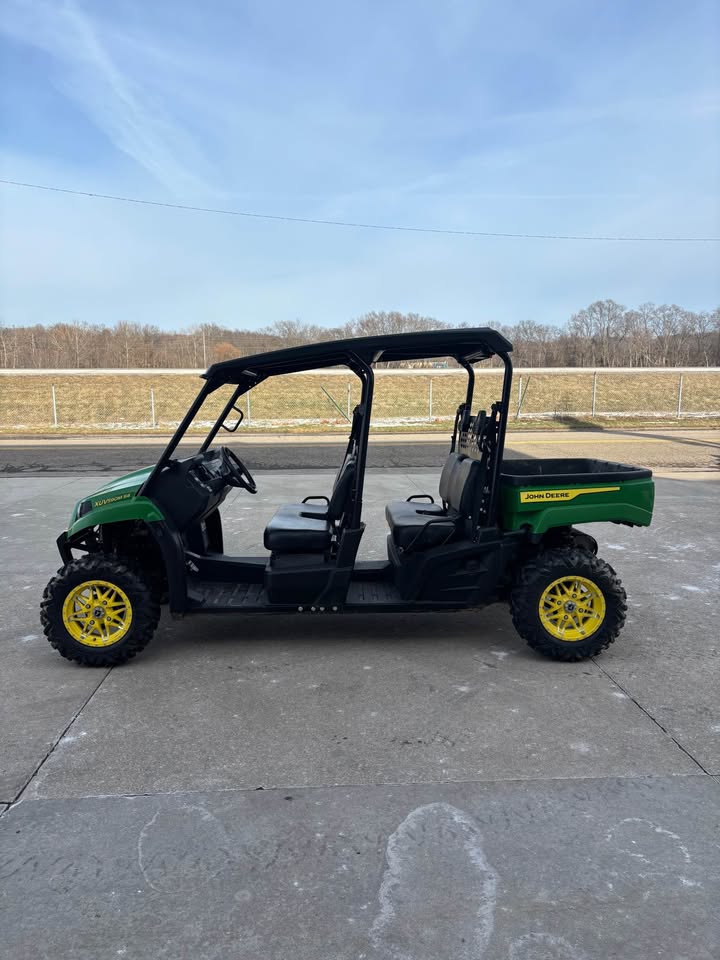 Used 2023 John Deere Gator XUV590M 4S