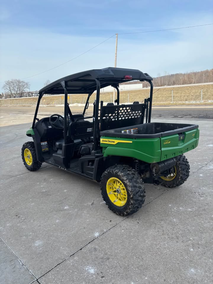 Used 2023 John Deere Gator XUV590M 4S