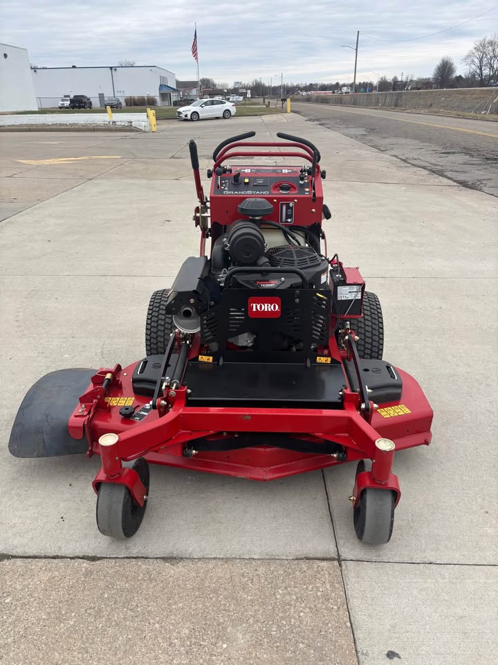 Used Toro Grandstand 52'' Demo 35hp Kawasaki Engine