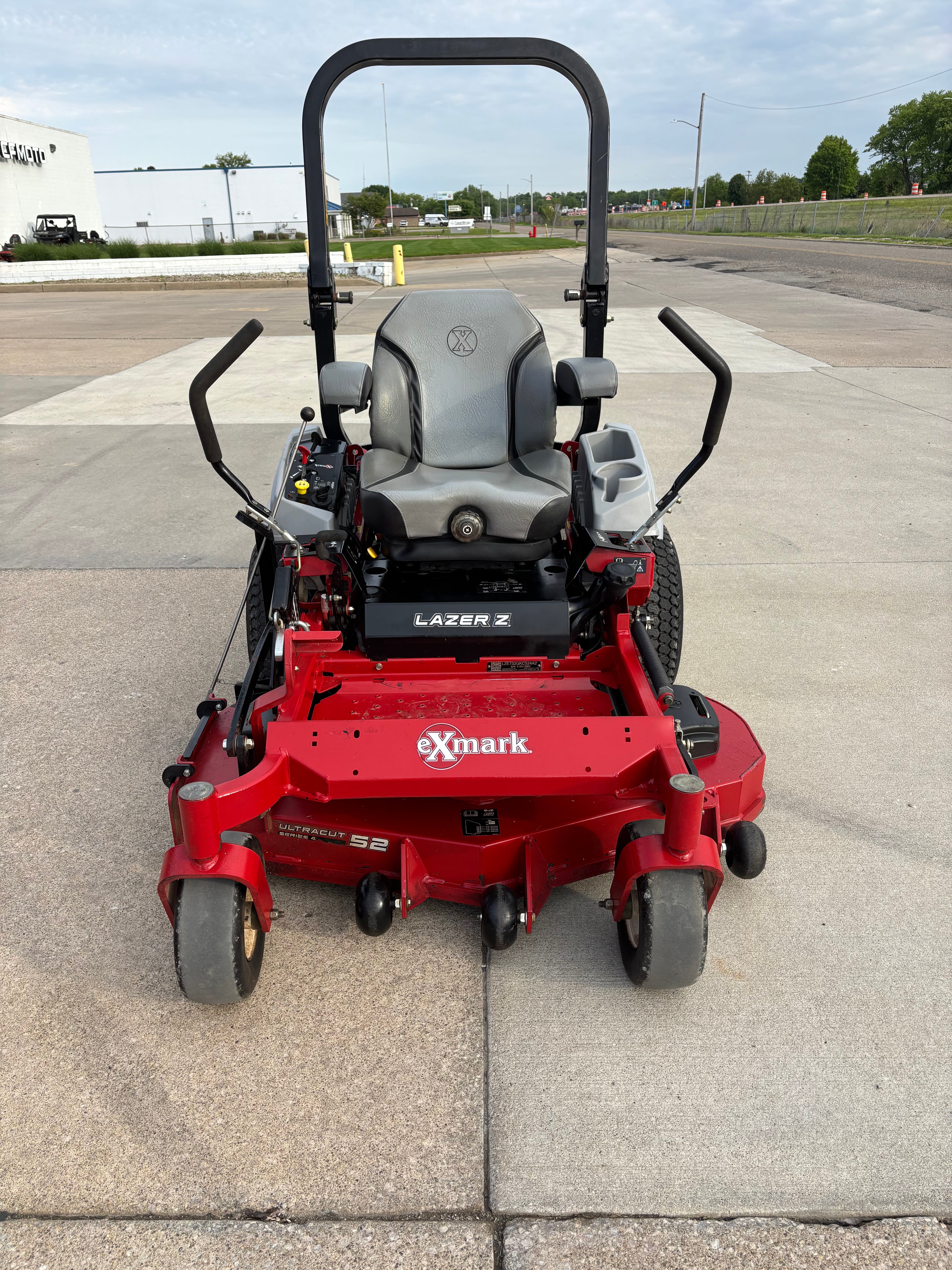 Used Exmark Lazer Z E Series Commercial Zero Turn Mower