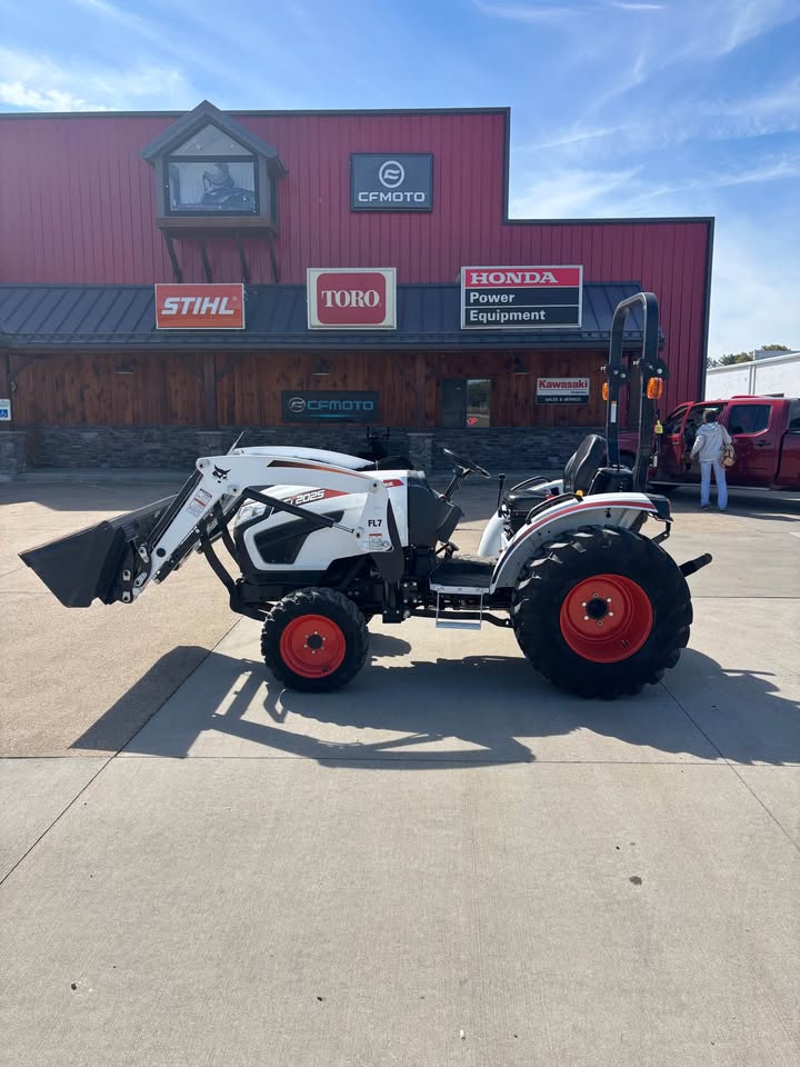 Used Bobcat CT2025 Compact Tractor