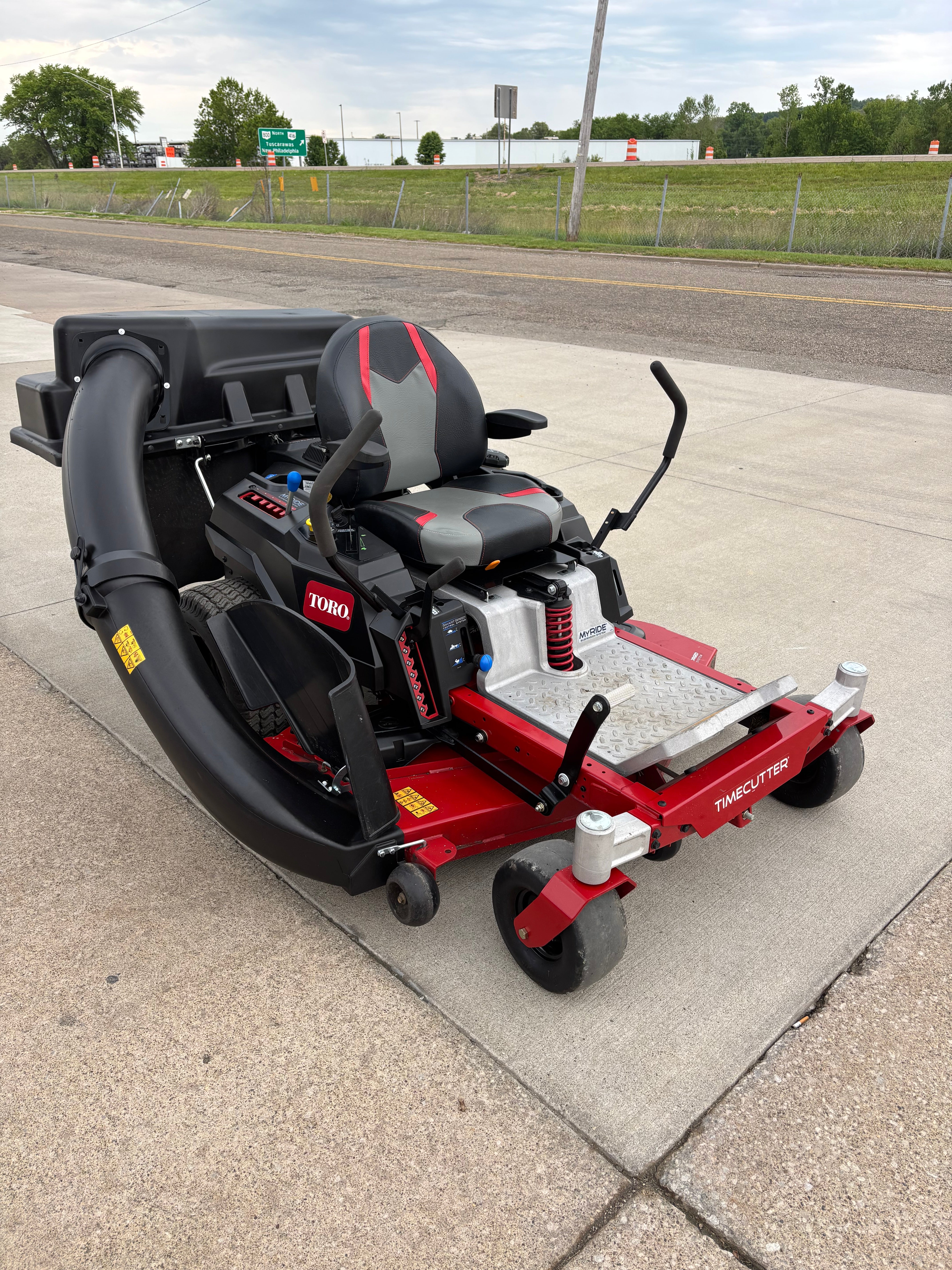 Used Toro Timecutter 54'' Zero Turn Mower With Bagger