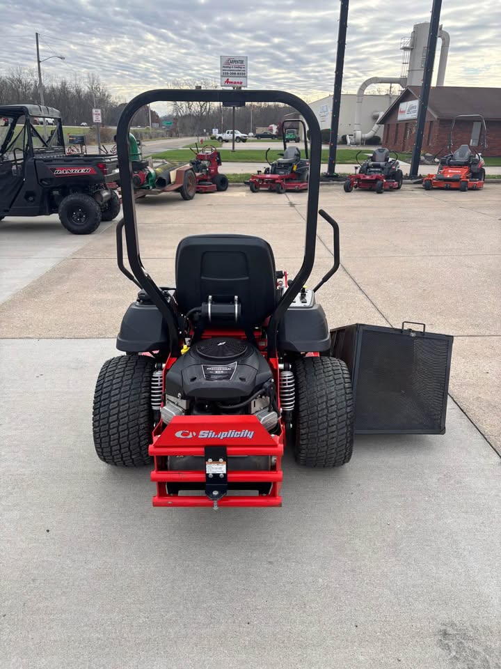 Used Simplicity 48'' Zero Turn Mower