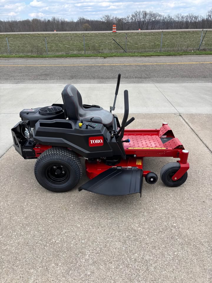Toro Timecutter 42'' Fabricated Deck Zero Turn Mower