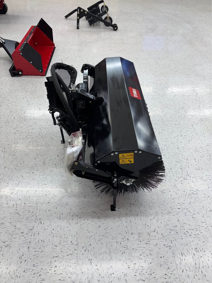 MULTI FORCE Power Broom