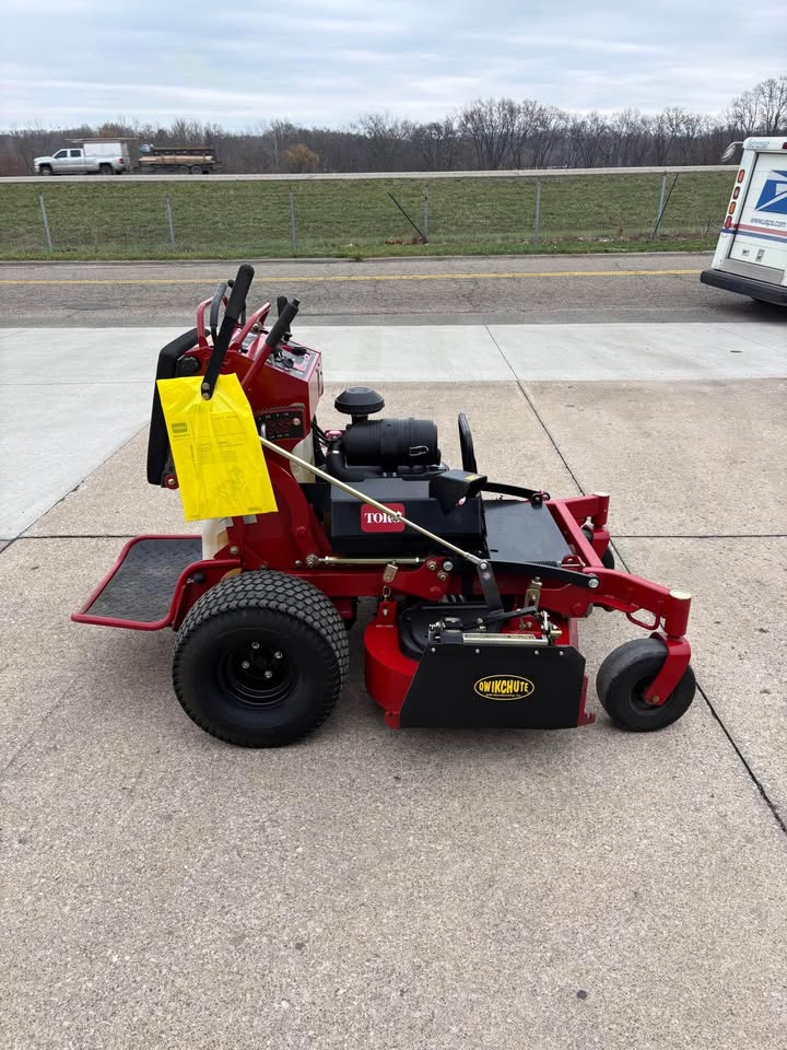 Used Toro Grandstand 52'' Mower LIKE NEW