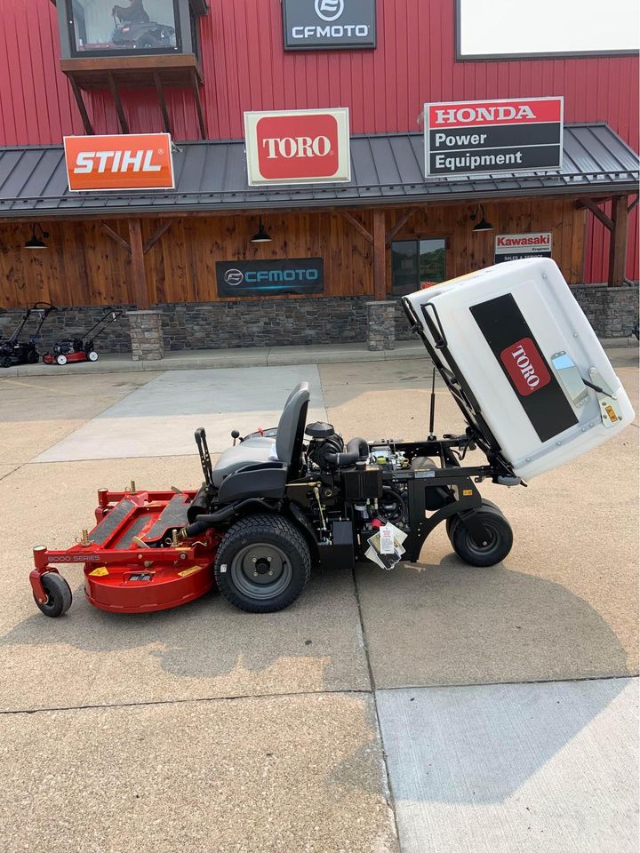 Toro 8000 Series Direct Collect Commercial Zero Turn