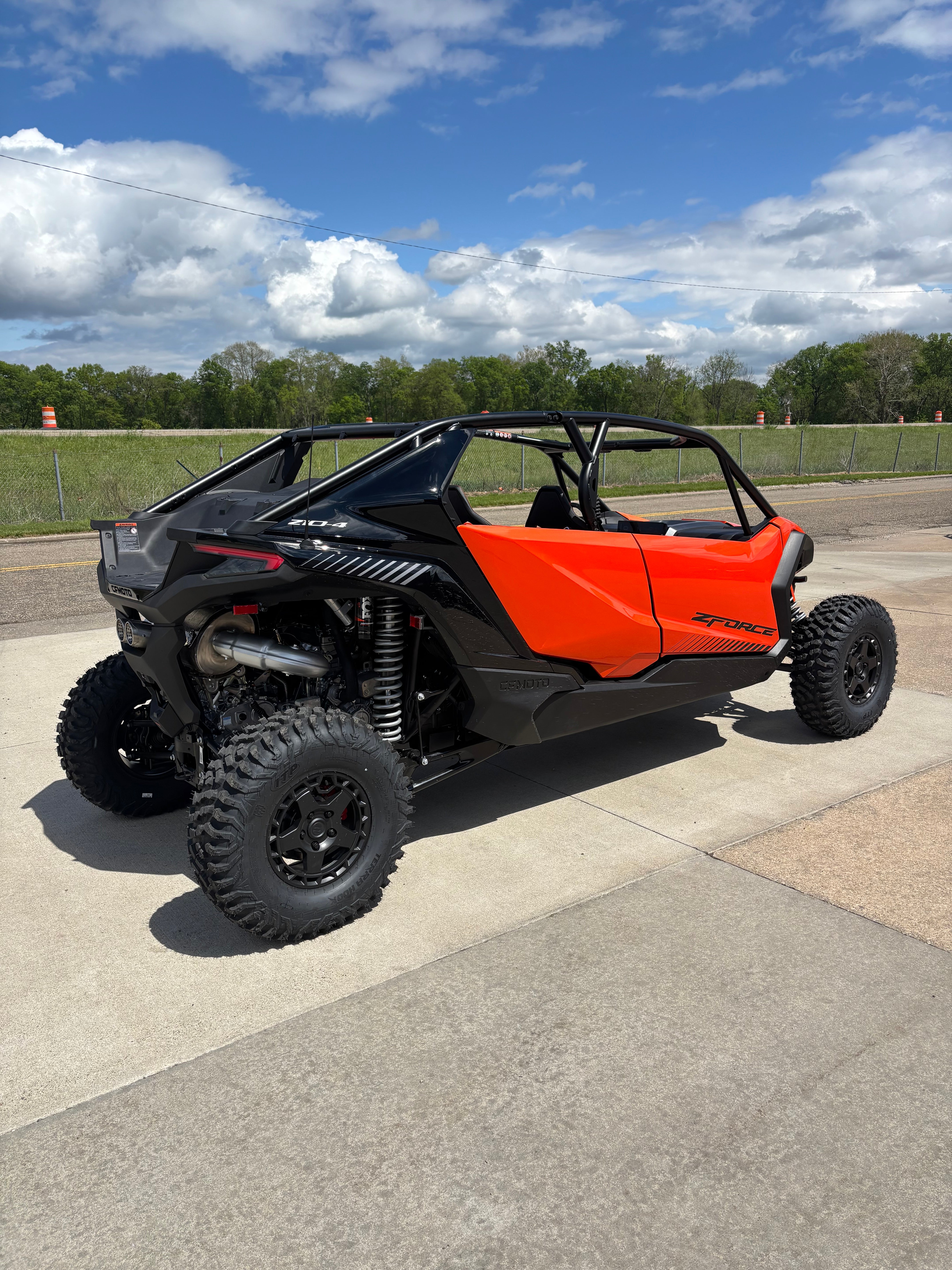 2026 Cfmoto Zforce Z10 4 Sport Side By Side Orange
