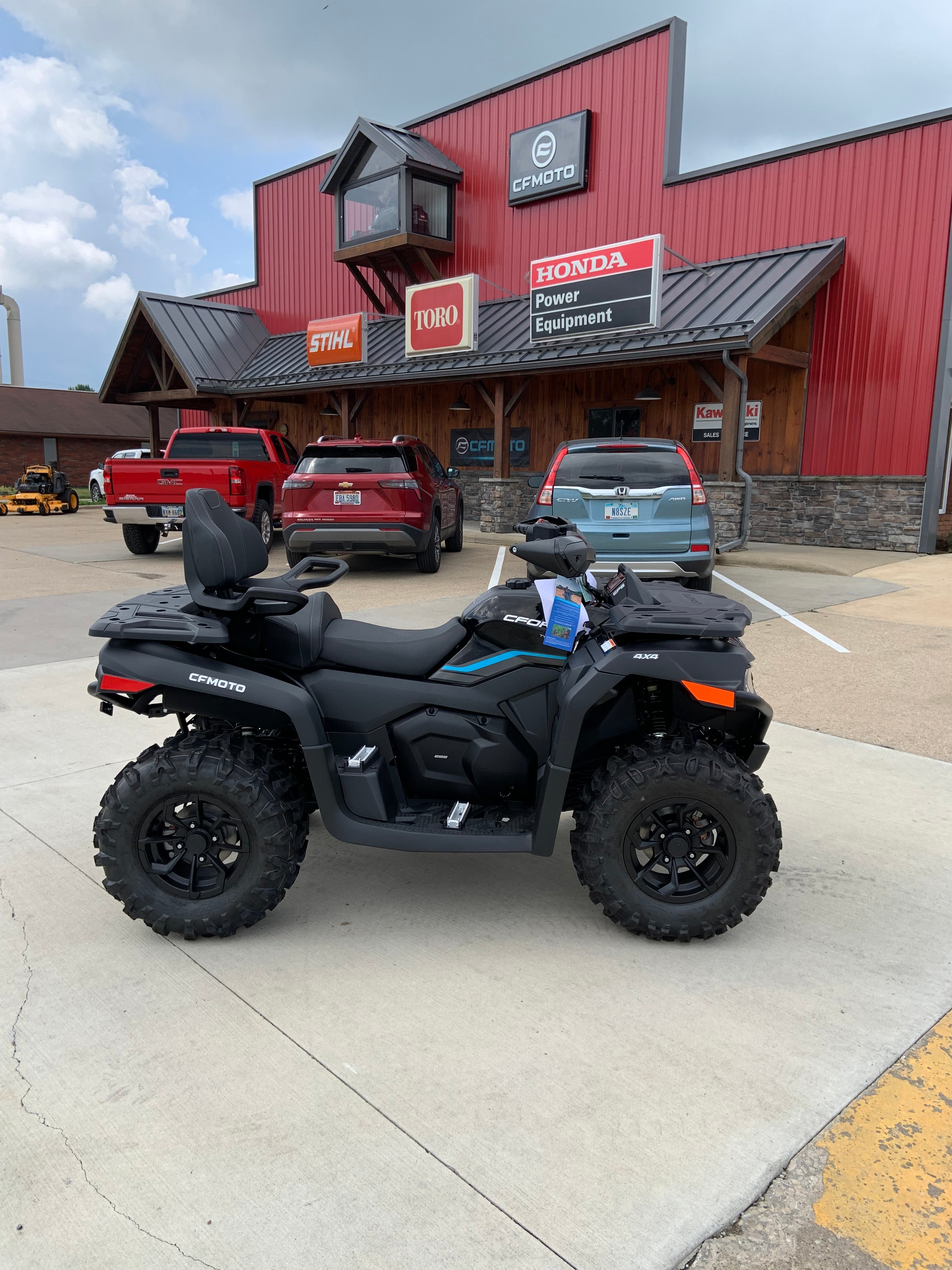 2026 Cfmoto Cforce 600 Touring Black