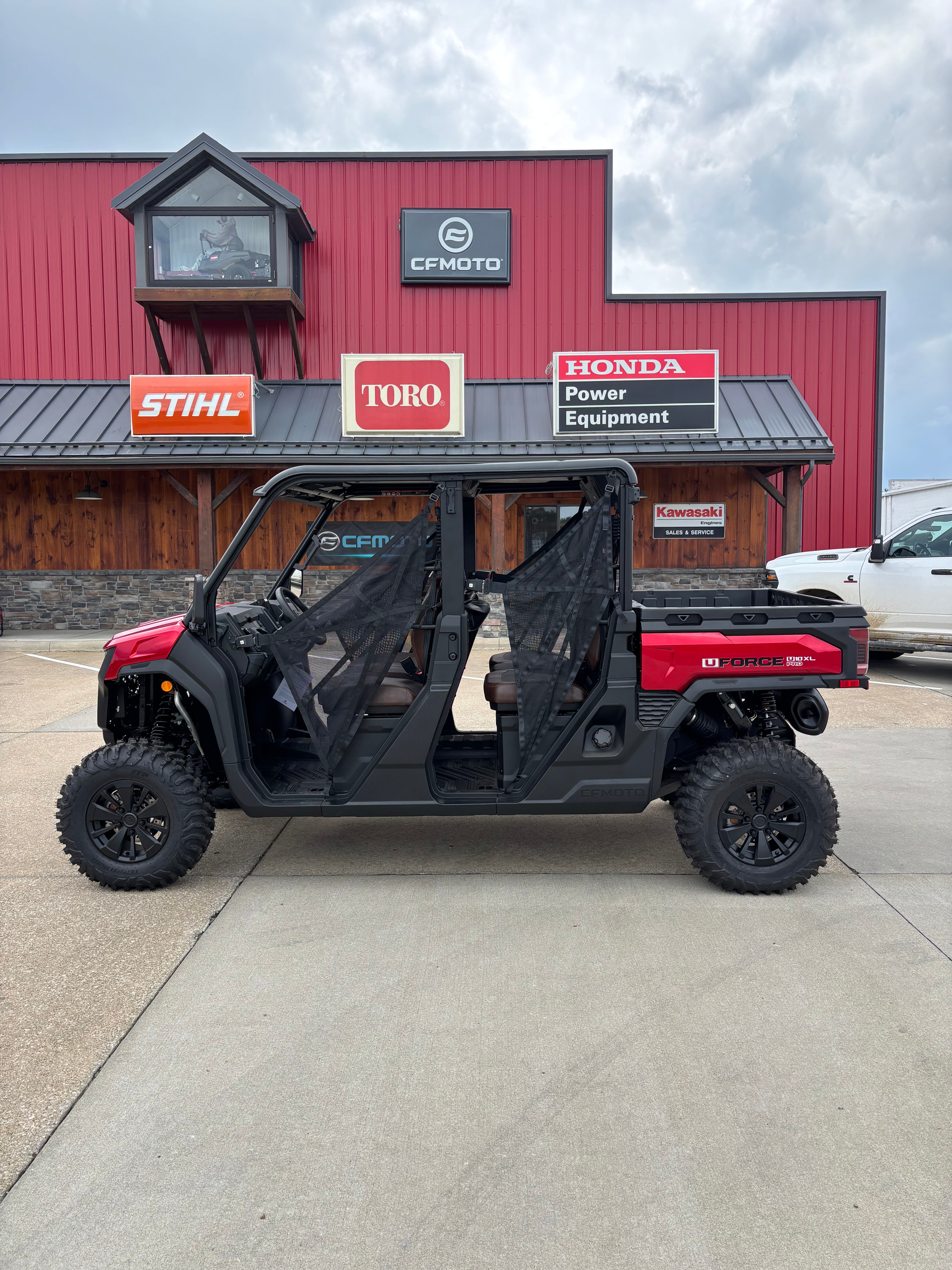 2026 Cfmoto Uforce U10 Pro Crew Cab Side by Side Red