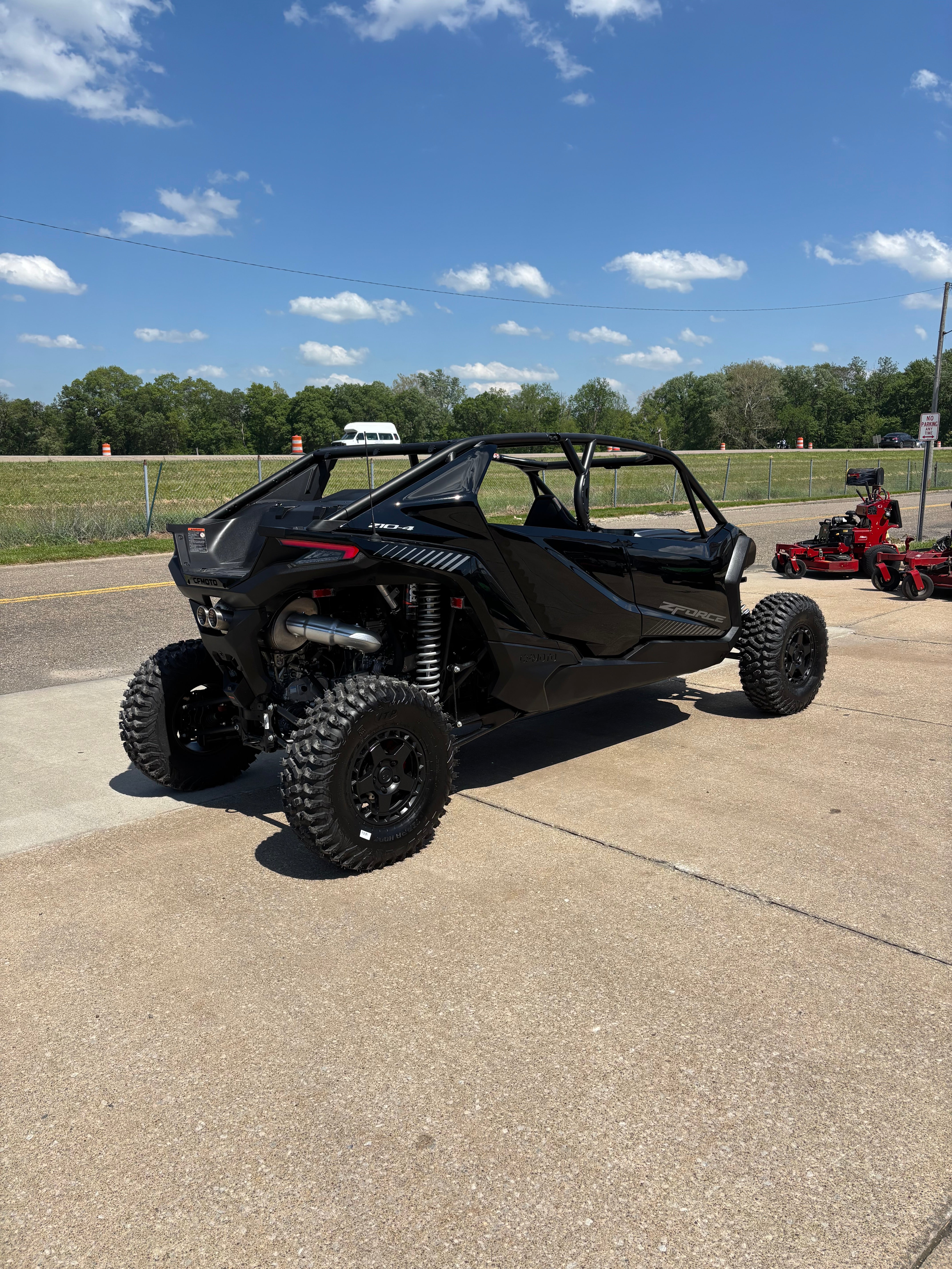 2026 Cfmoto Z10 4 Sport Sport Side By Side Black