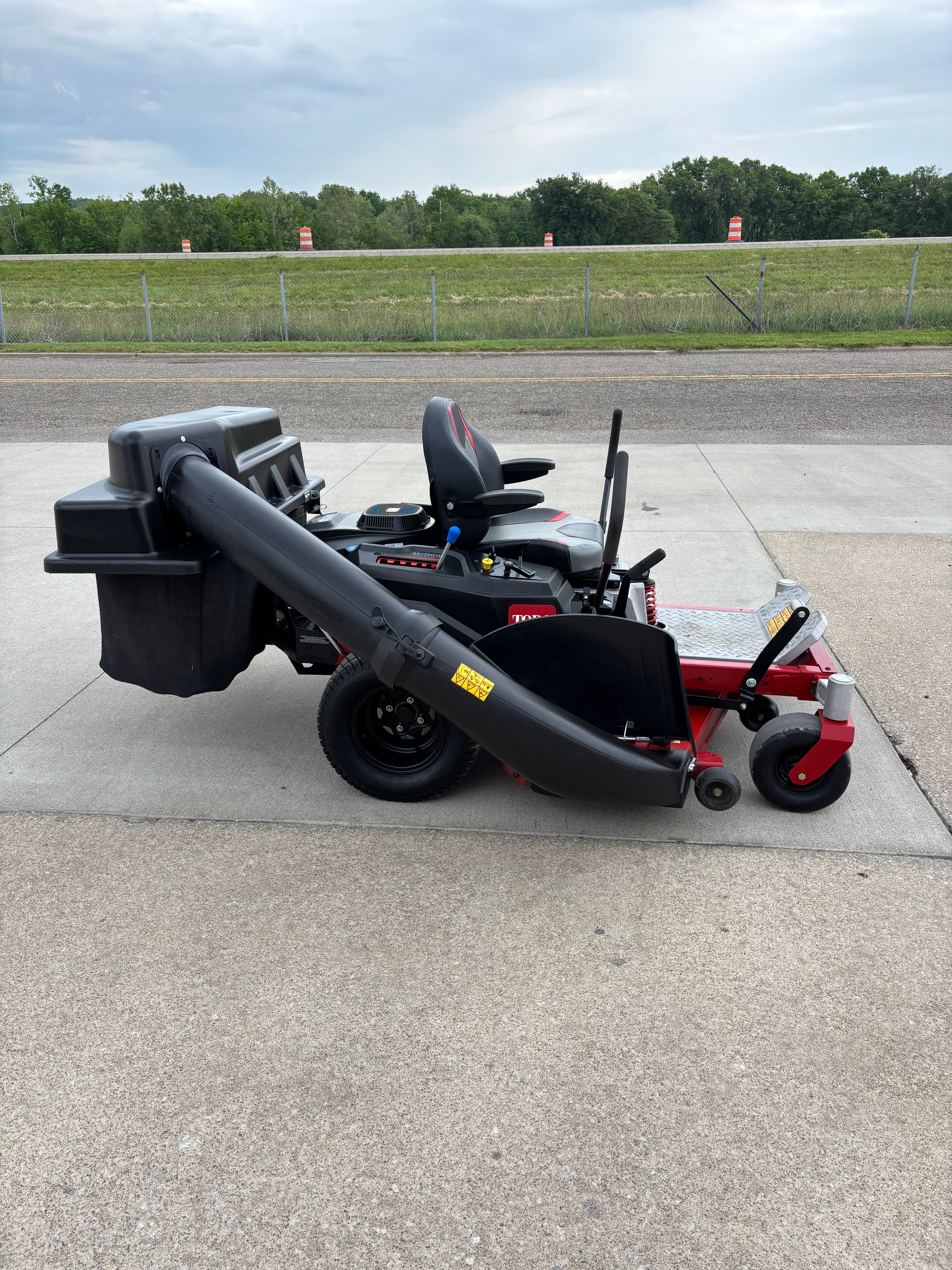 Used Toro Timecutter 54'' Zero Turn Mower With Bagger