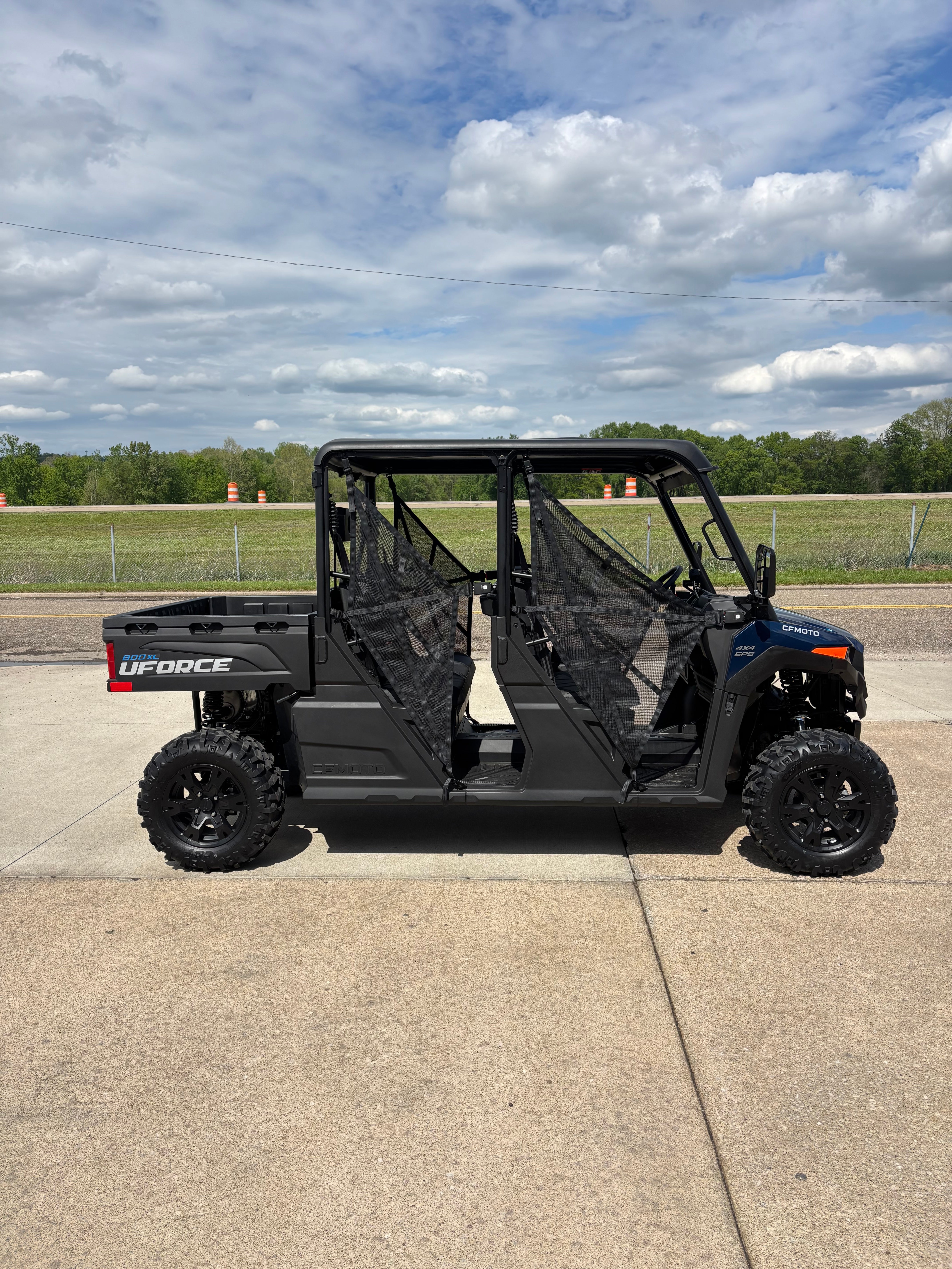 2026 Cfmoto Uforce 800 Crew Cab Side by Side Blue