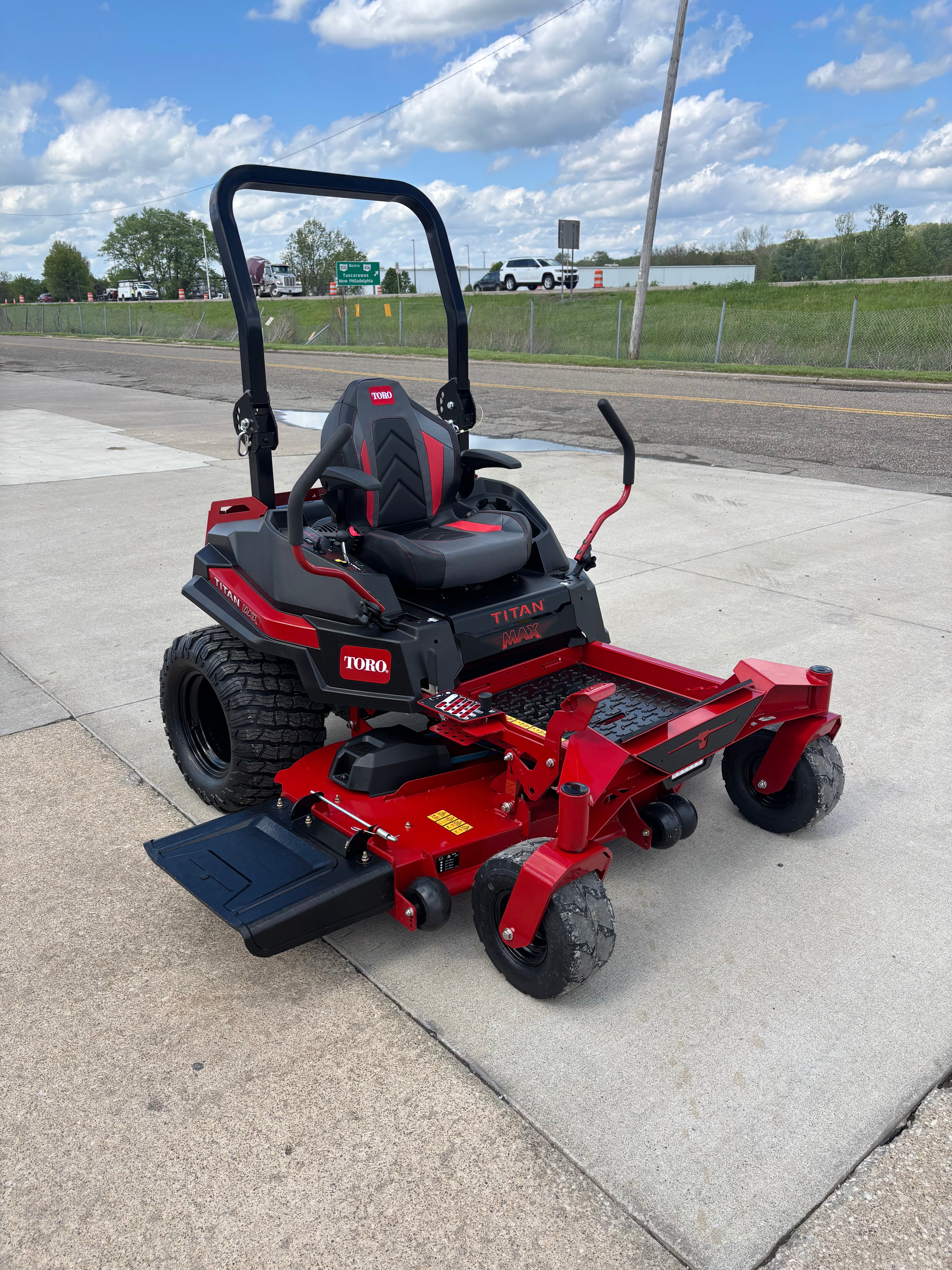 Toro Titan Max 60'' Zero Turn Mower