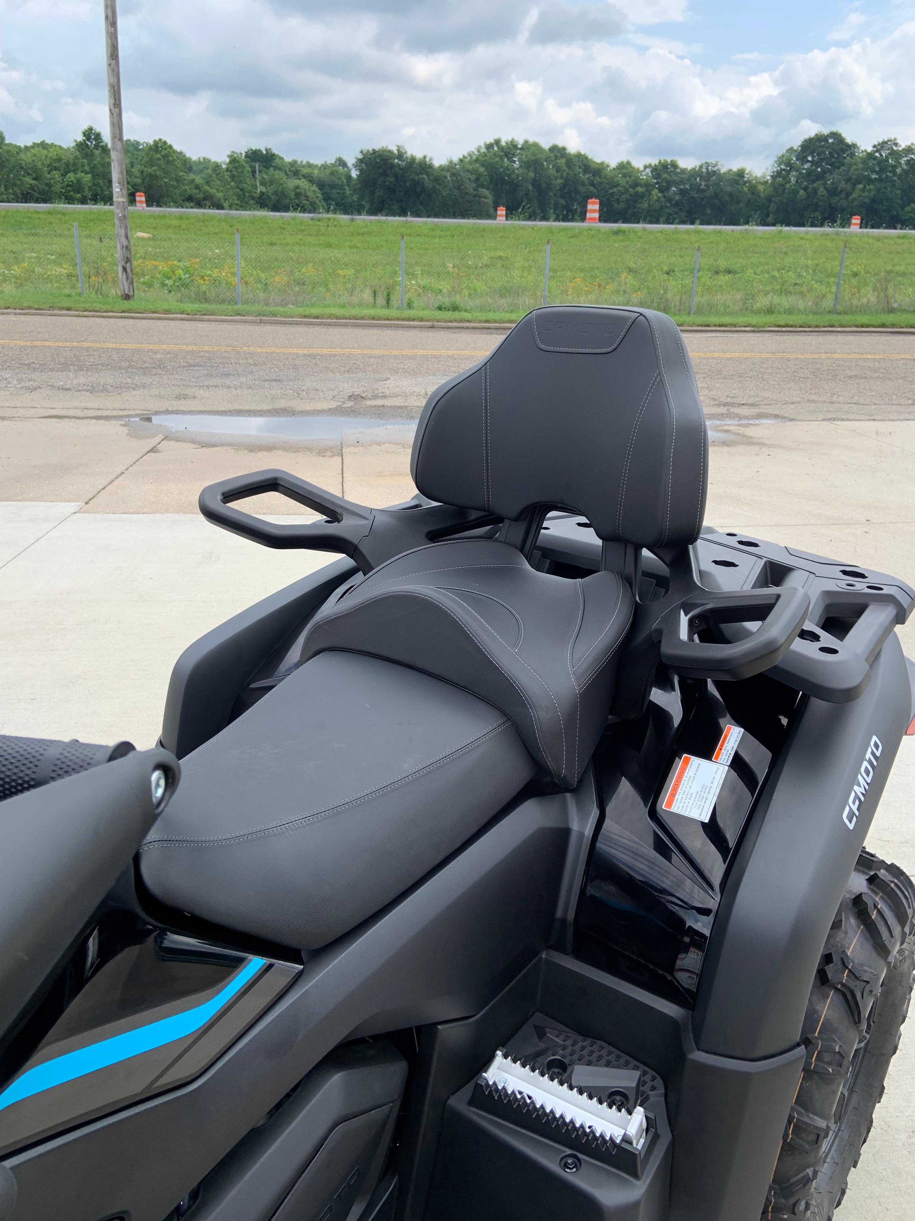 2026 Cfmoto Cforce 600 Touring Black