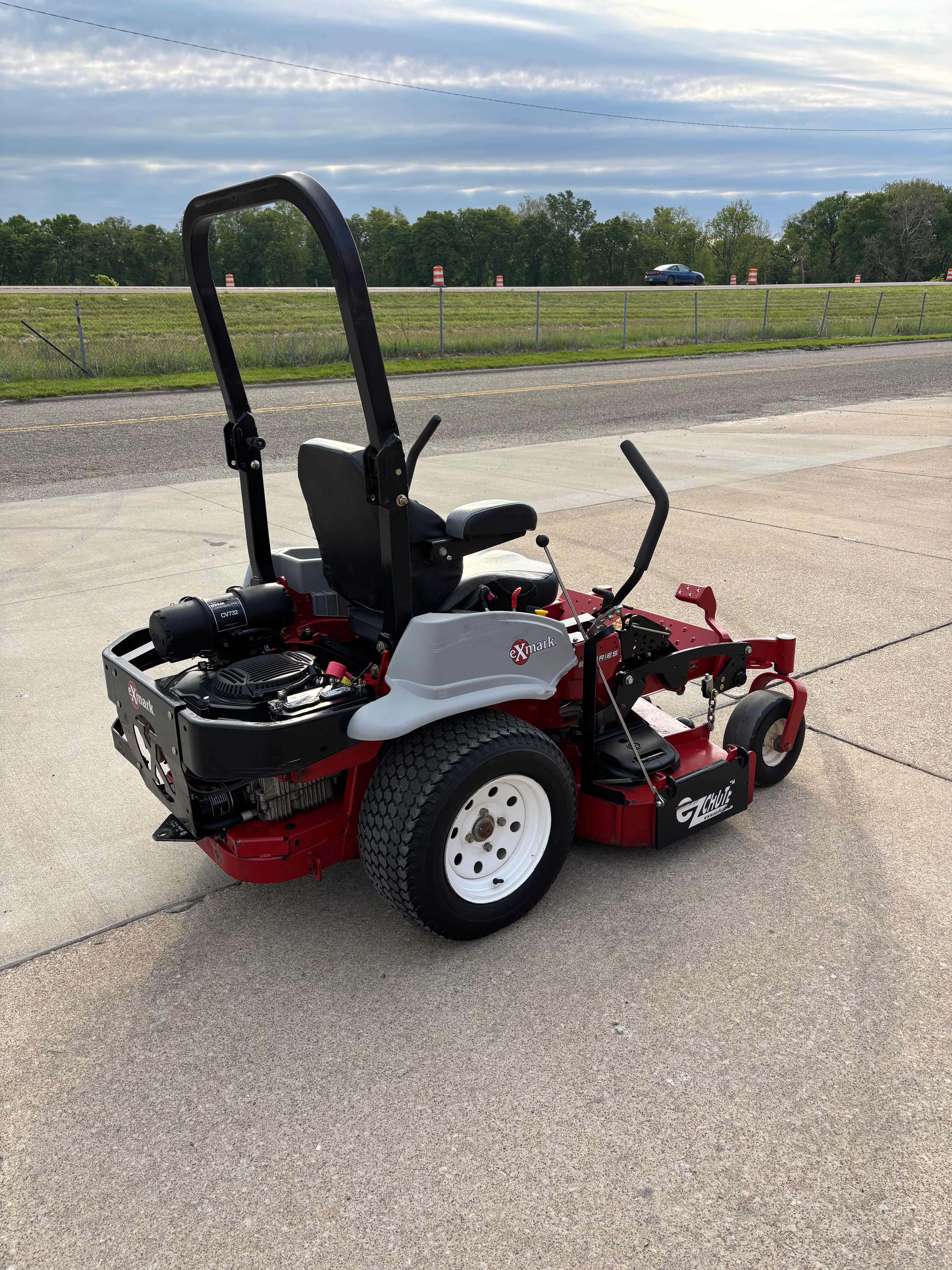 Used Exmark Lazer Z E Series Commercial Zero Turn Mower