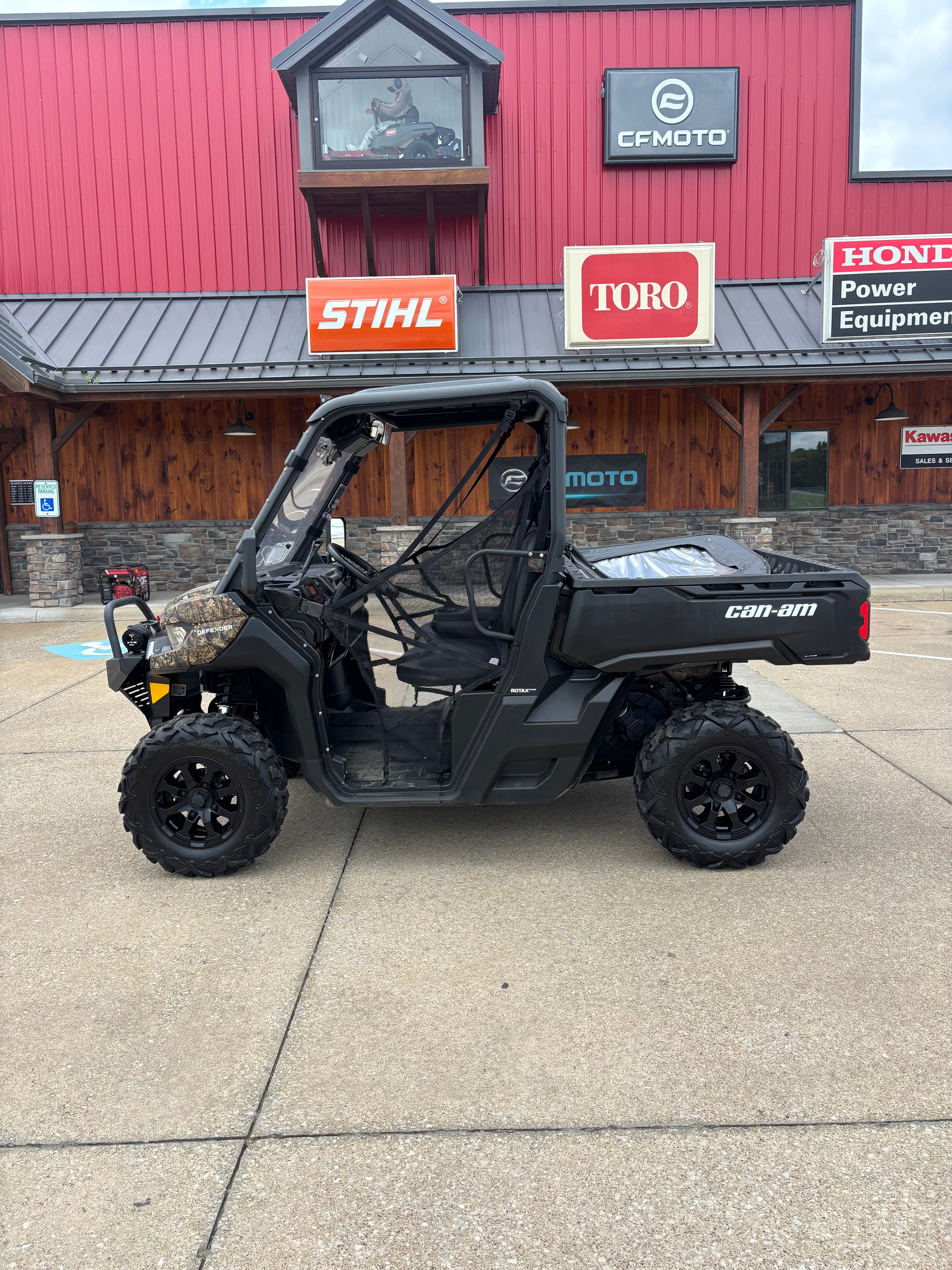Used 2023 Can Am Defender HD 9 With Cab and Heat