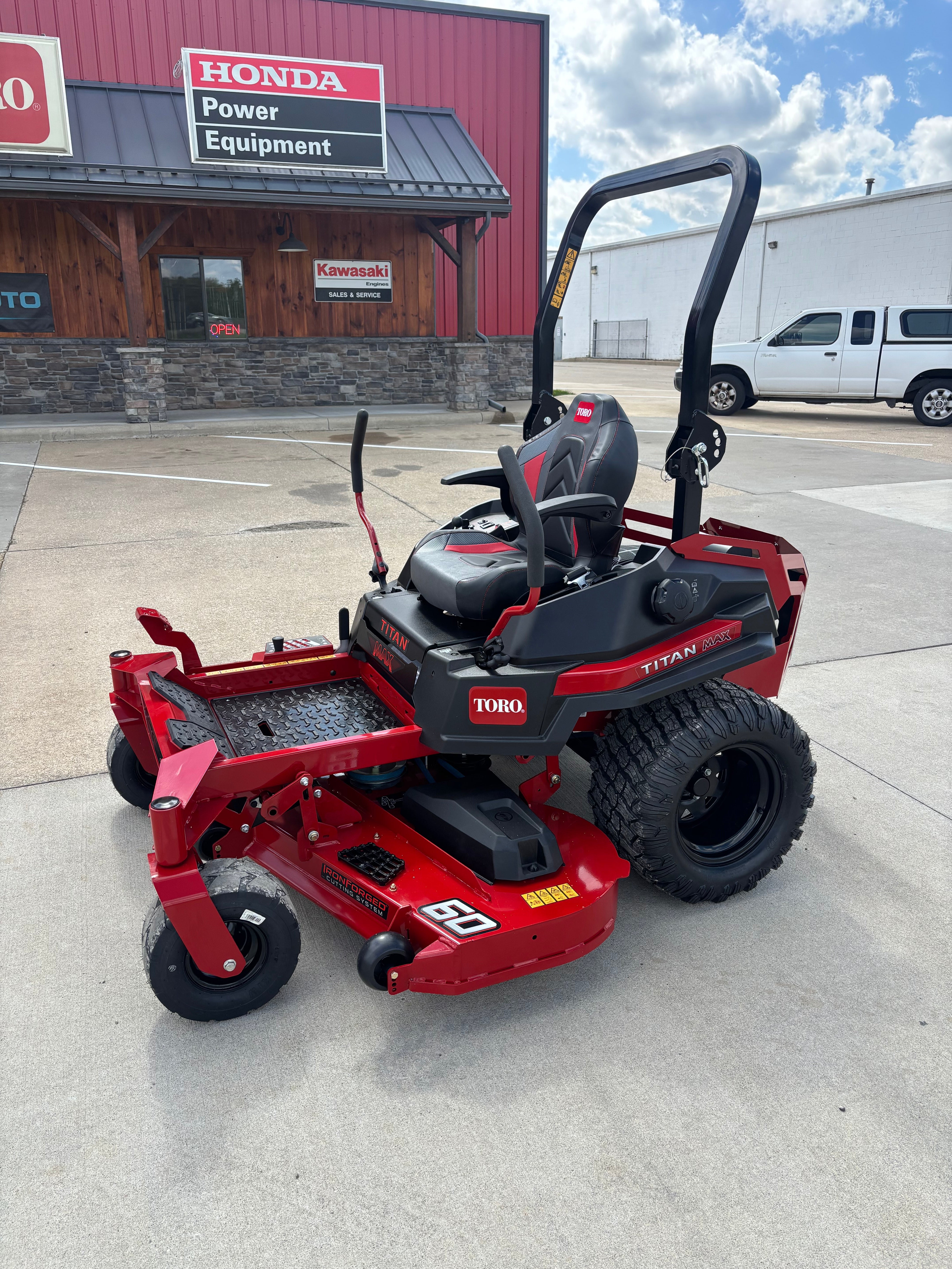 Toro Titan Max 60'' Zero Turn Mower